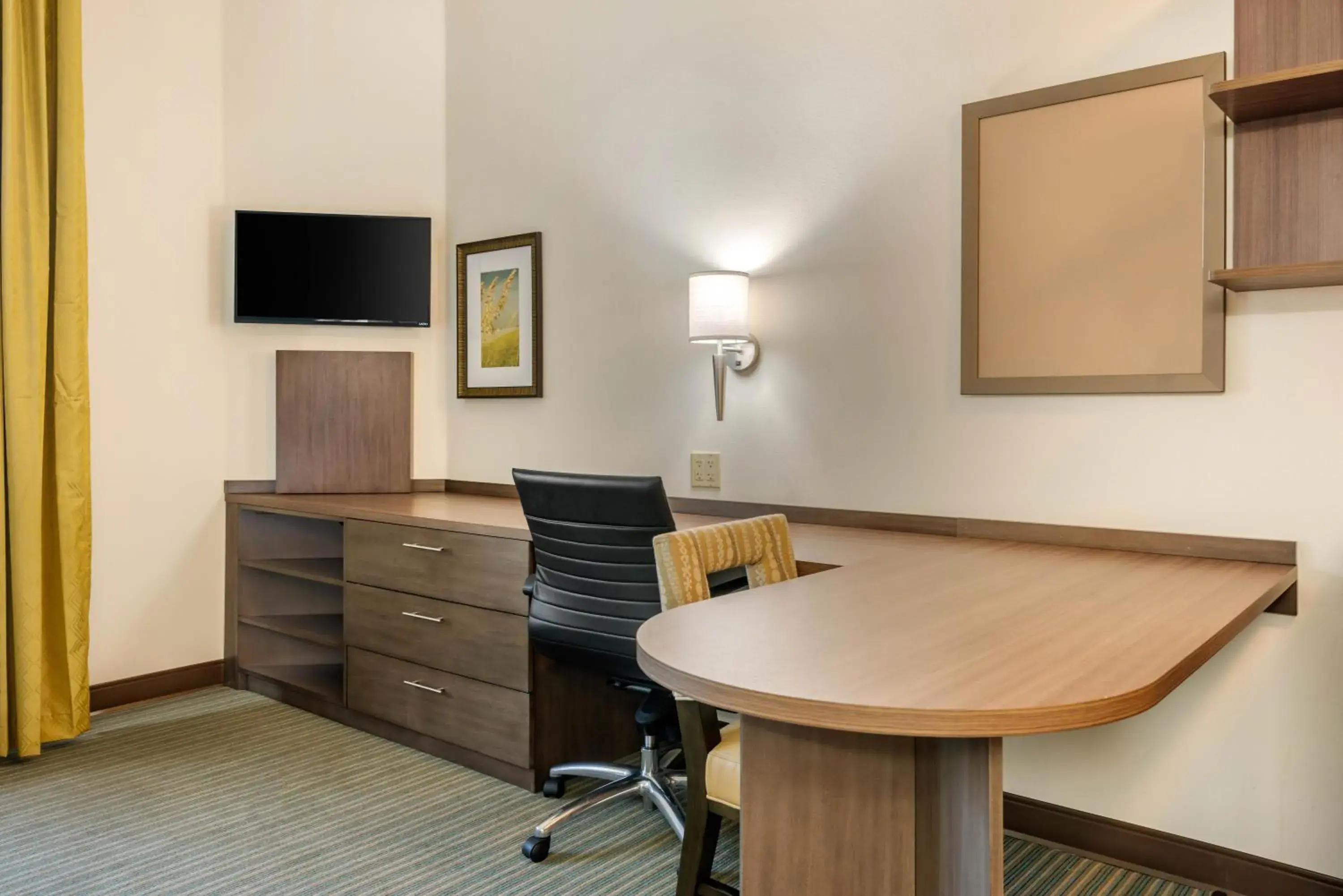Studio Suite with Two Double Beds and Mobility Accessible Tub - Non-Smoking in Candlewood Suites Fort Myers/Sanibel Gateway by IHG Studio Suite with Two Double Beds and Mobility Accessible Tub - Non-Smoking in Candlewood Suites Fort Myers/Sanibel Gateway by IHG