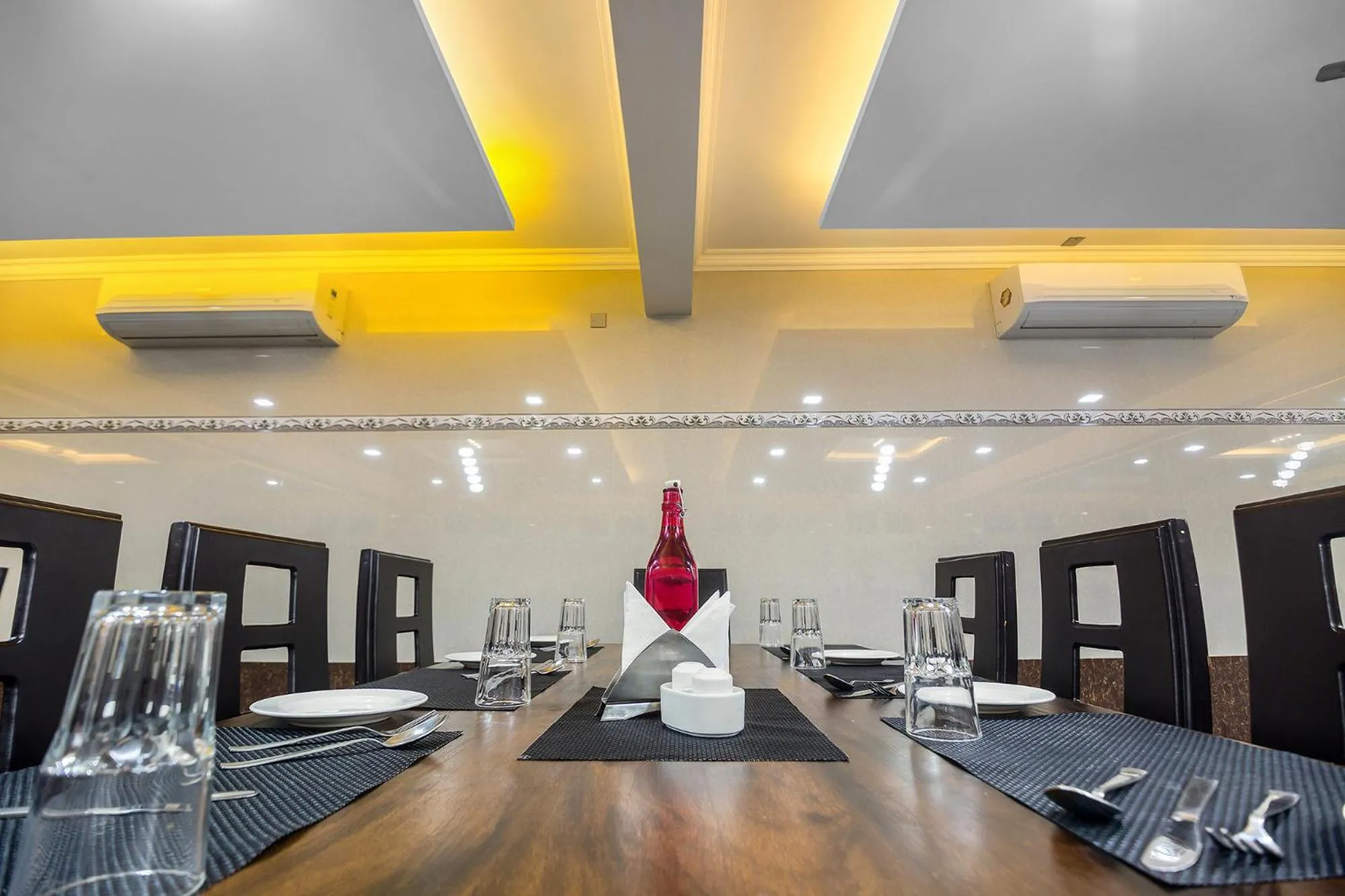 Restaurant/Places to Eat in Hotel Sree Devi Madurai