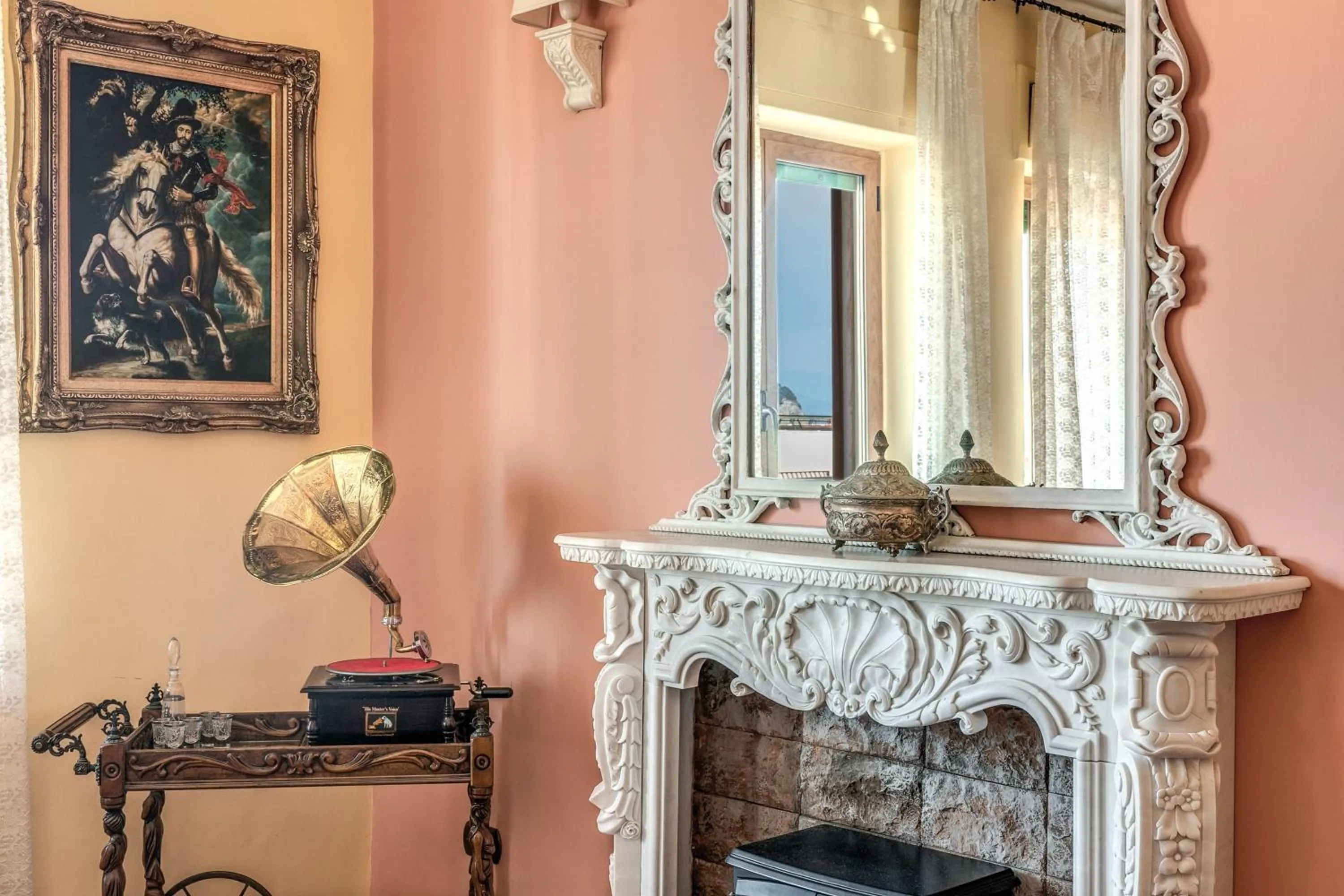 La Musica in the Heart of Sorrento, 100 m from Station