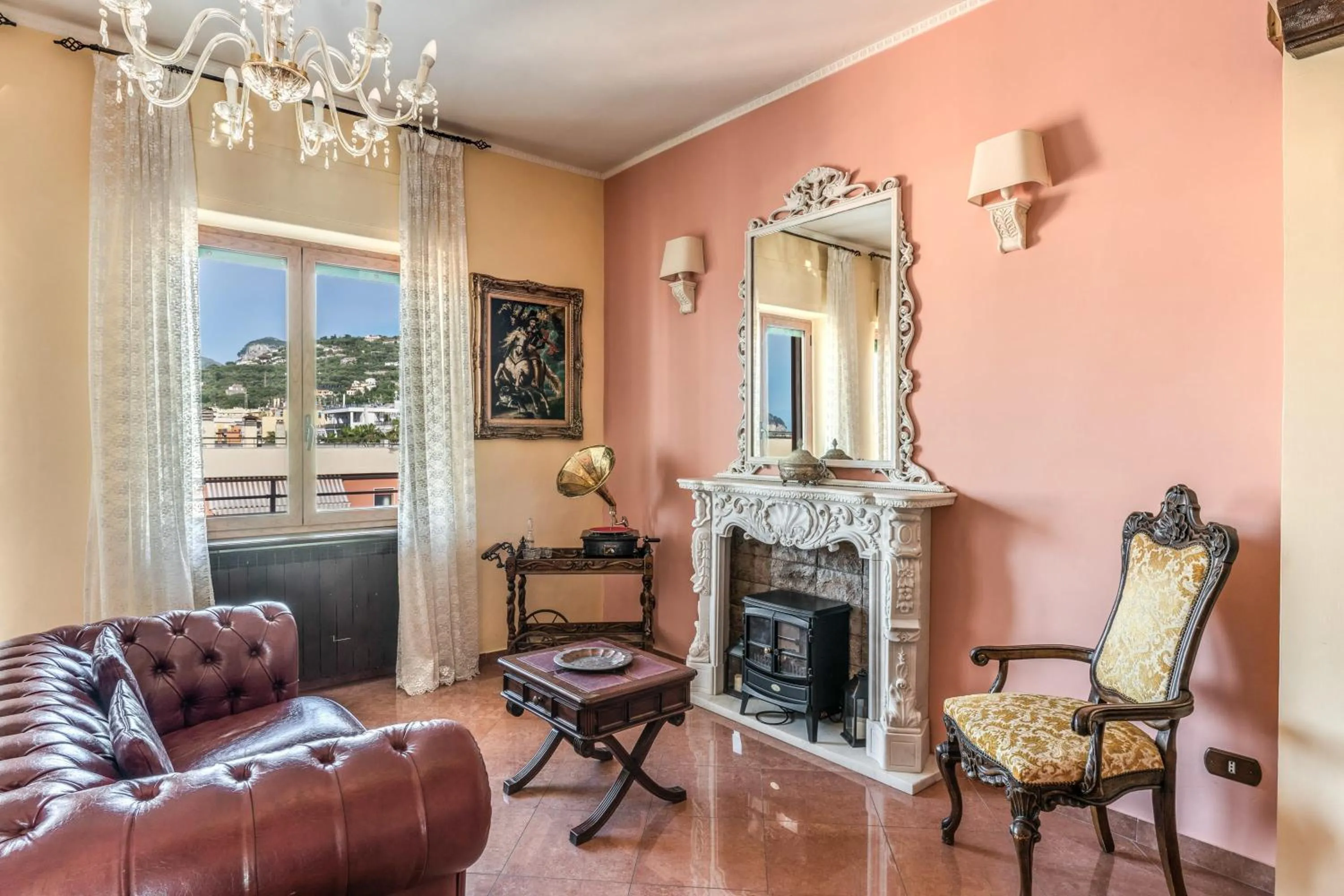 La Musica in the Heart of Sorrento, 100 m from Station