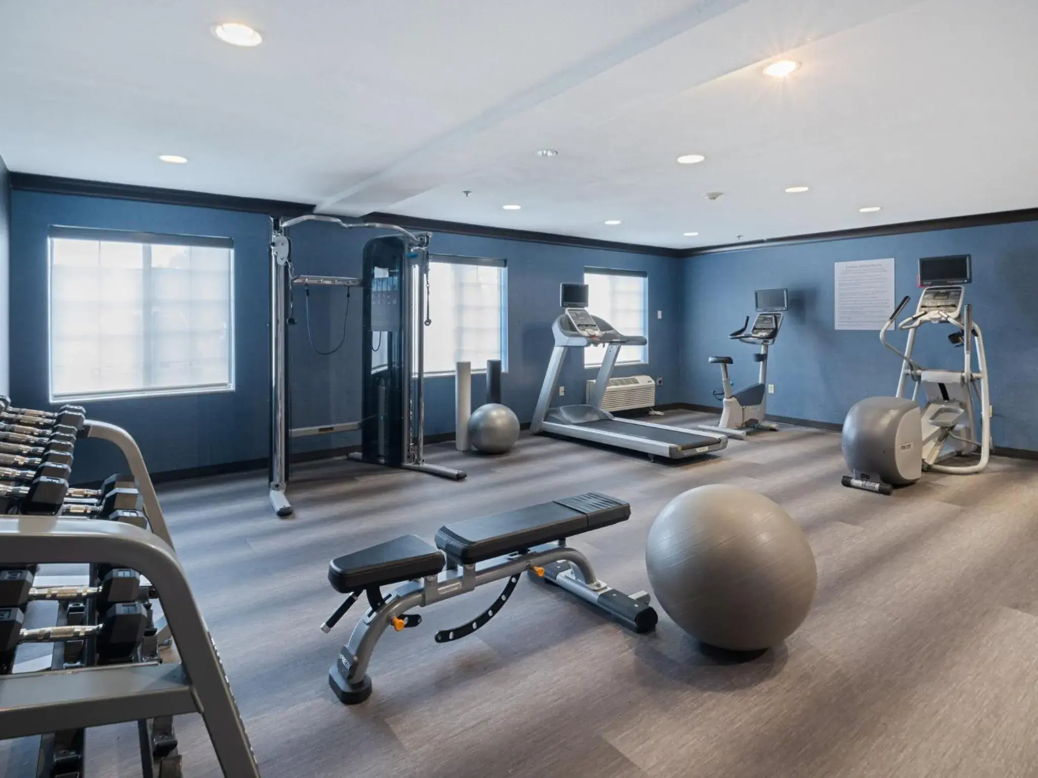 Fitness centre/facilities in Staybridge Suites Columbus-Dublin by IHG Fitness centre/facilities in Staybridge Suites Columbus-Dublin by IHG