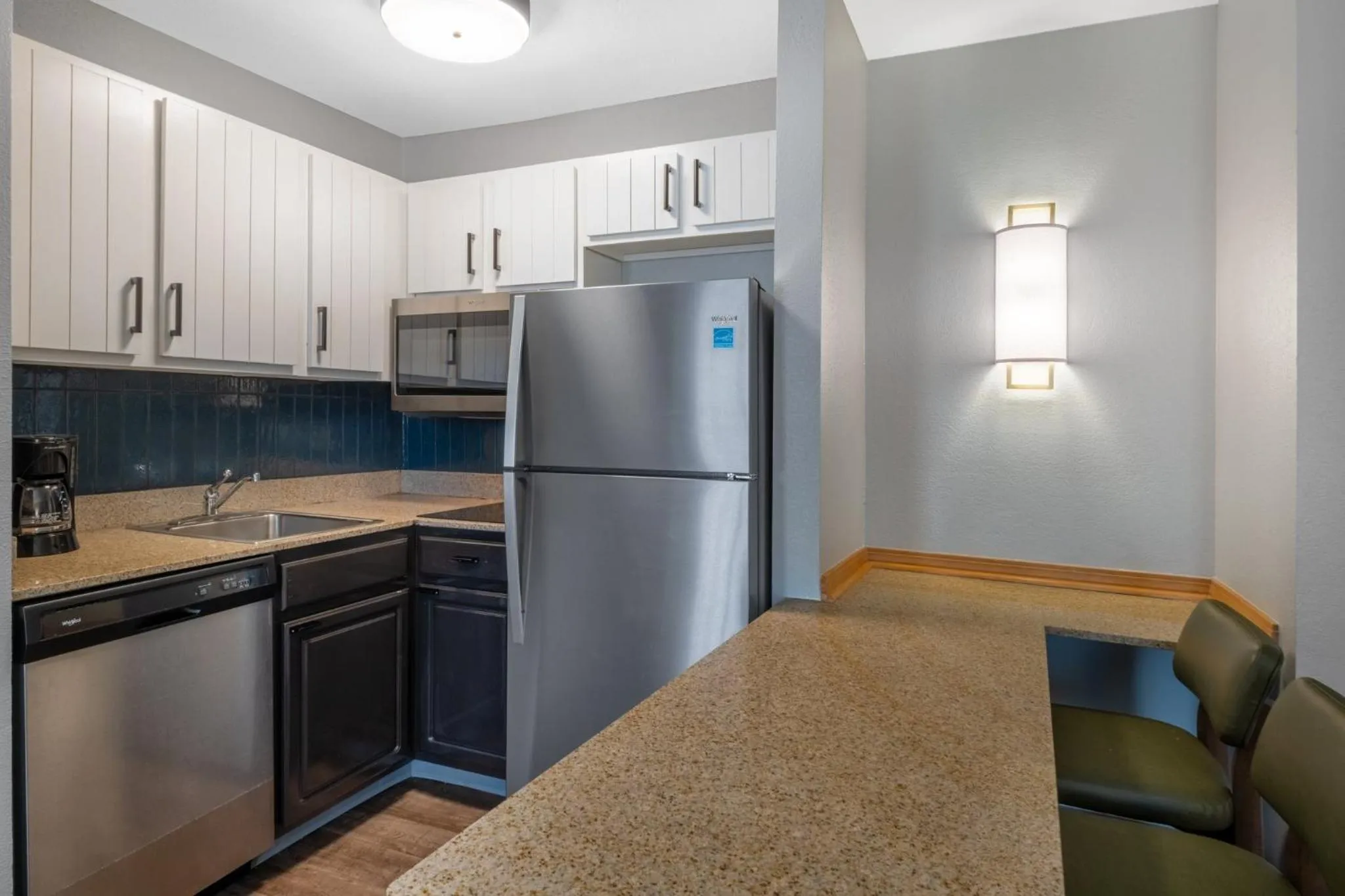 Photo of the whole room in Staybridge Suites Columbus-Dublin by IHG