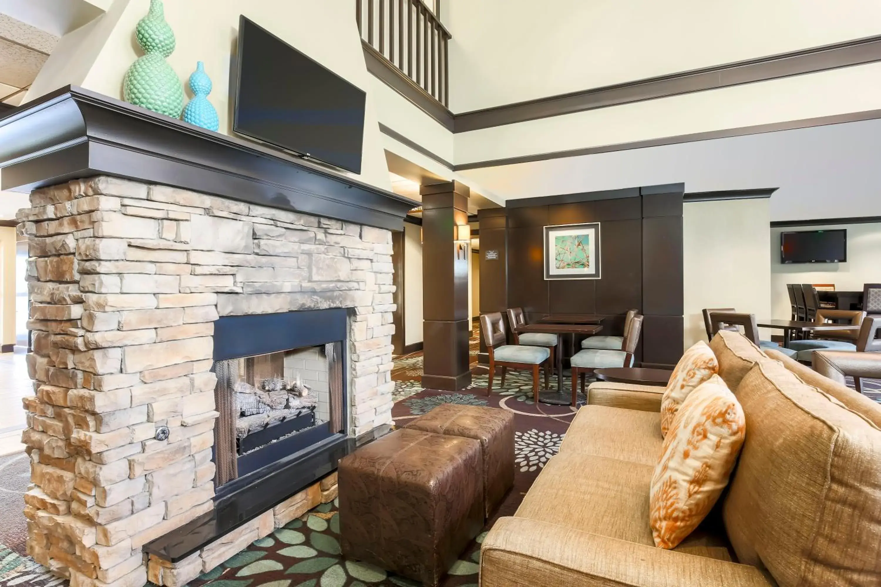 Property building in Staybridge Suites Columbus-Dublin by IHG Property building in Staybridge Suites Columbus-Dublin by IHG