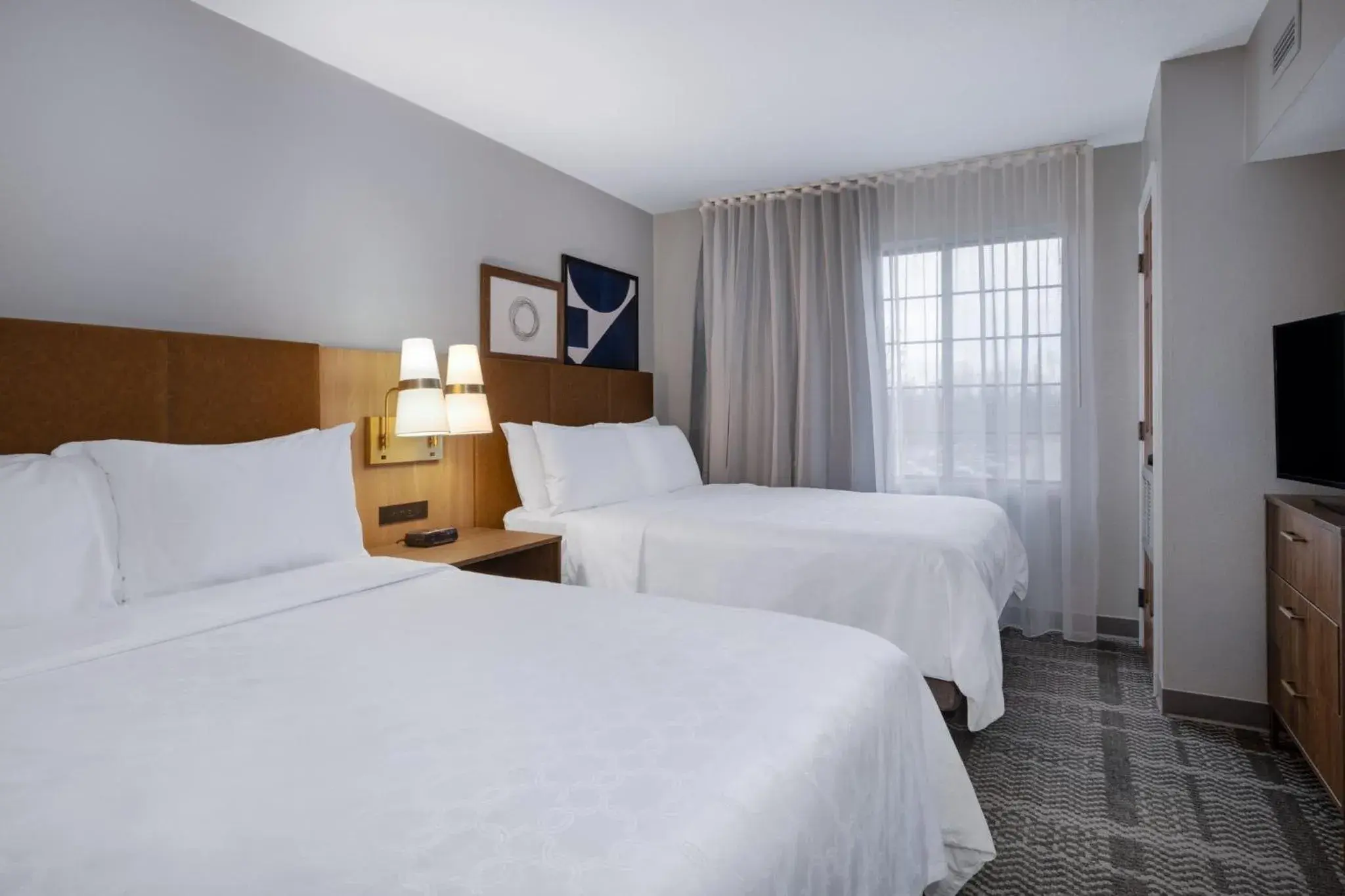 Two-Bedroom Suite with One Queen Bed and Two Double Beds - Non-Smoking in Staybridge Suites Columbus-Dublin by IHG Two-Bedroom Suite with One Queen Bed and Two Double Beds - Non-Smoking in Staybridge Suites Columbus-Dublin by IHG