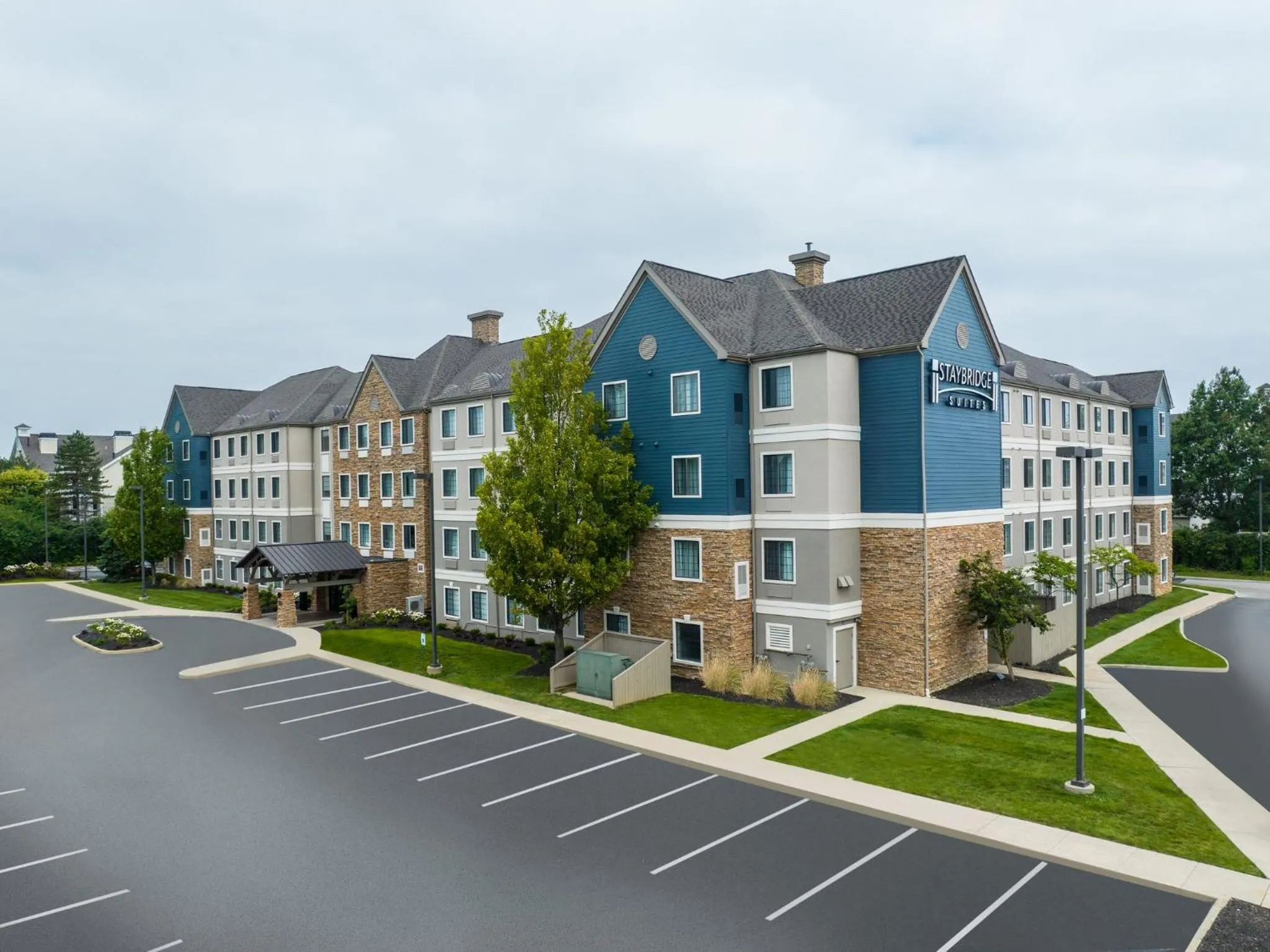 Property building in Staybridge Suites Columbus-Dublin by IHG