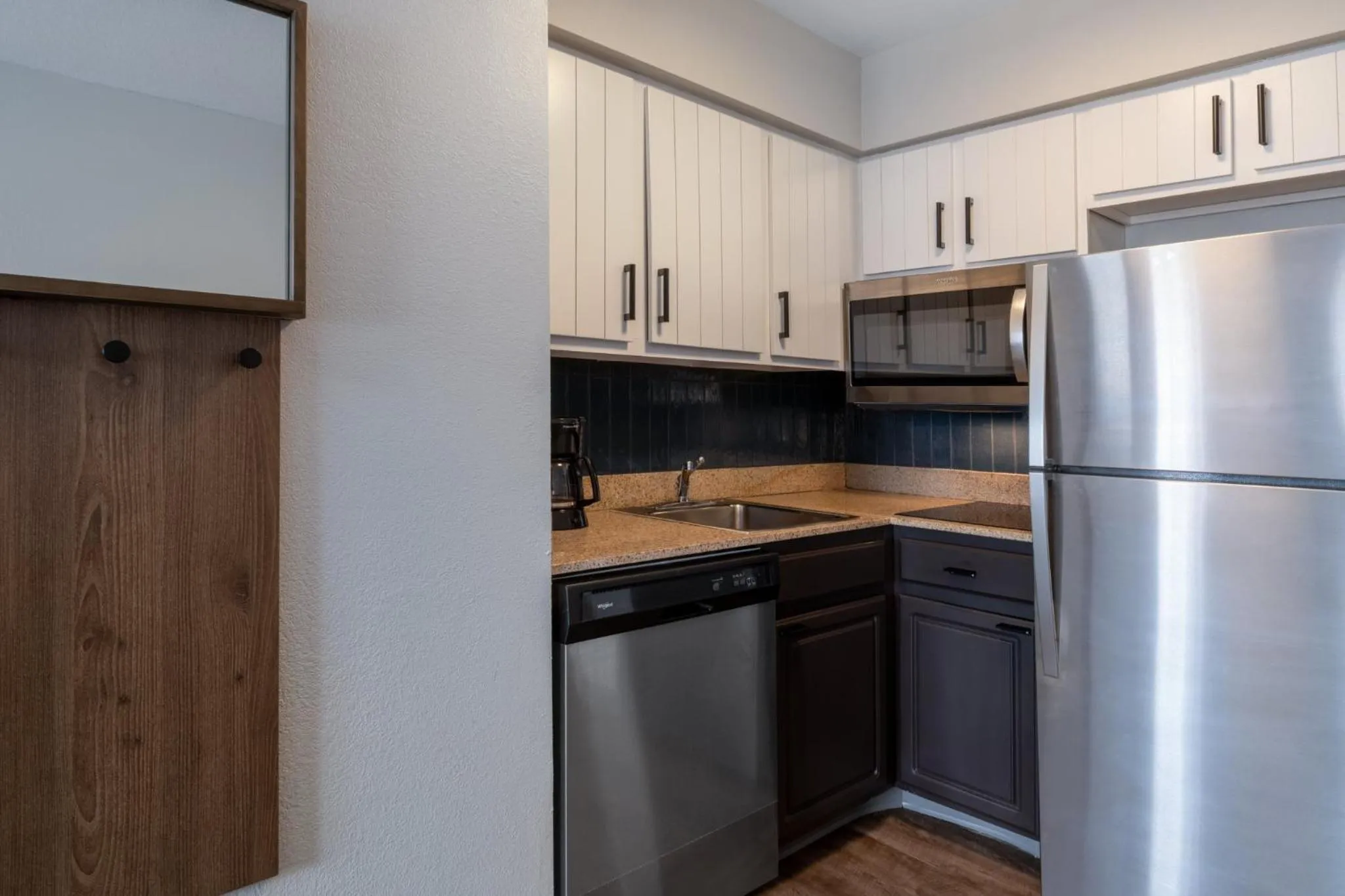 Photo of the whole room in Staybridge Suites Columbus-Dublin by IHG