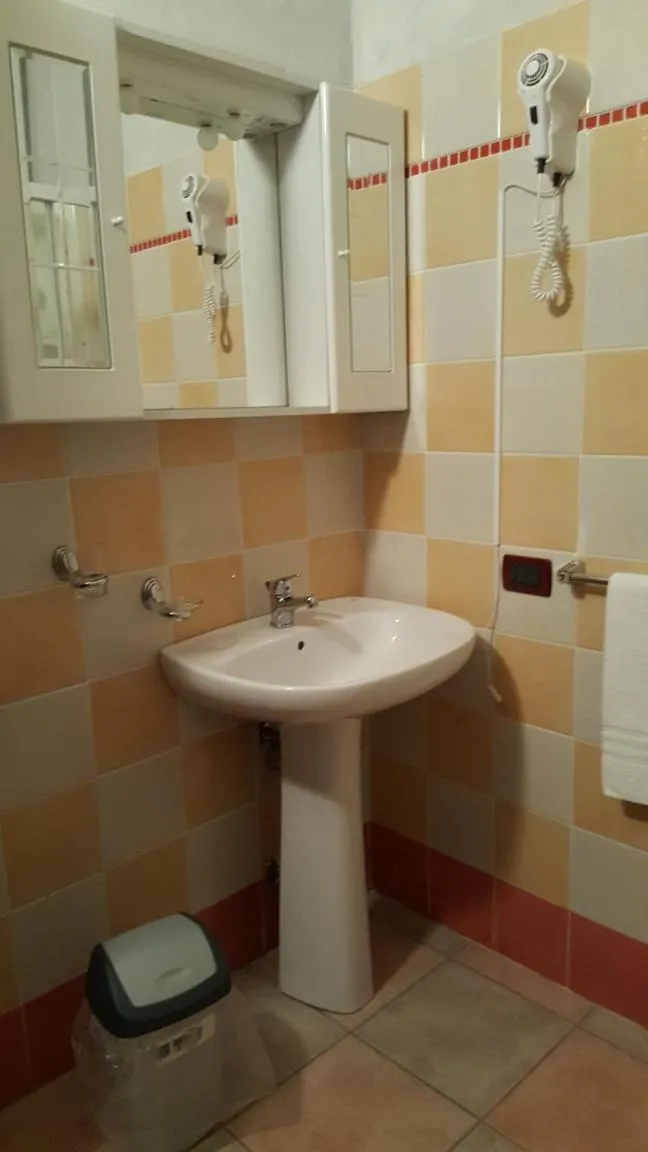 Bathroom in Hotel Trotter