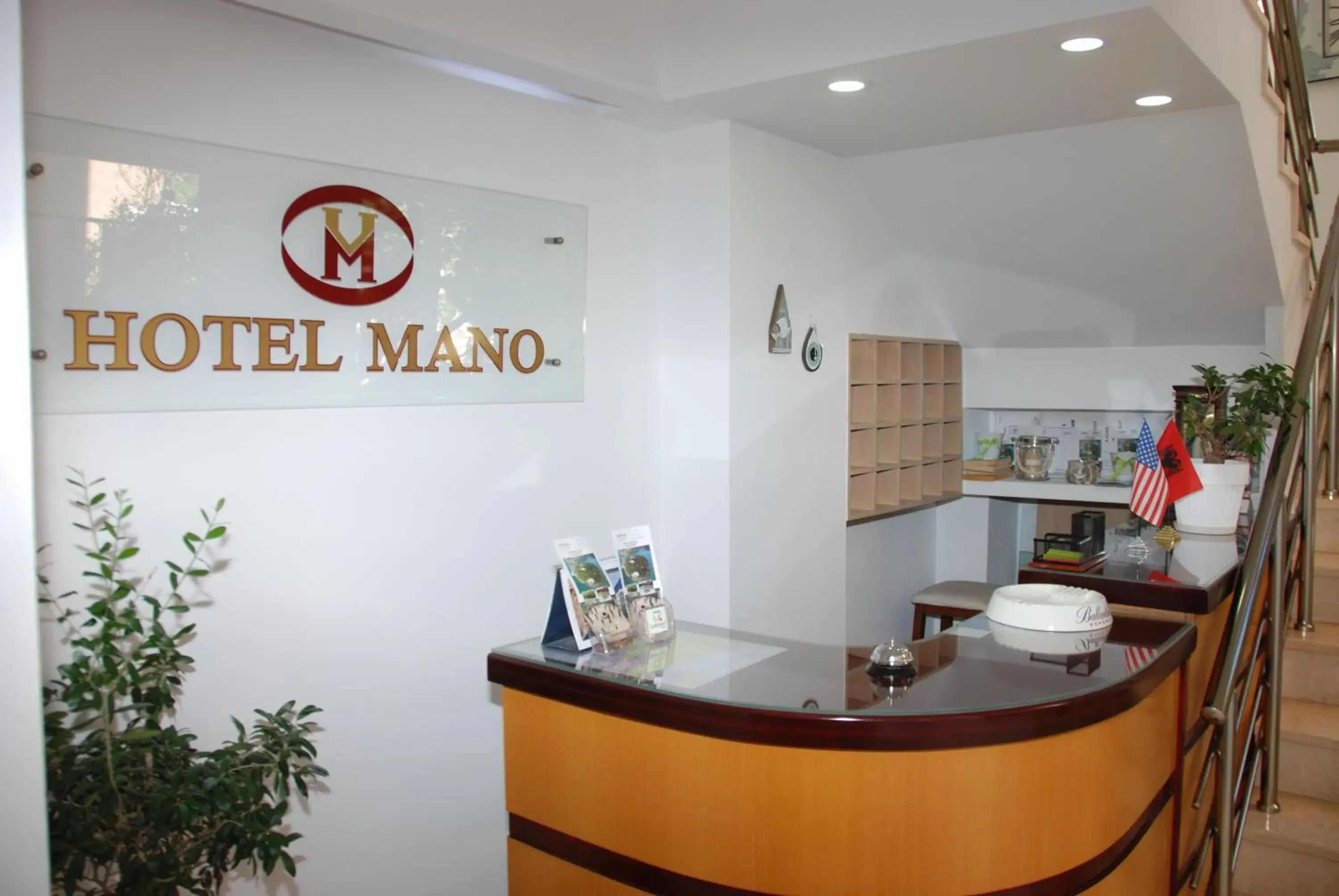 Lobby or reception in Hotel Mano Lobby or reception in Hotel Mano