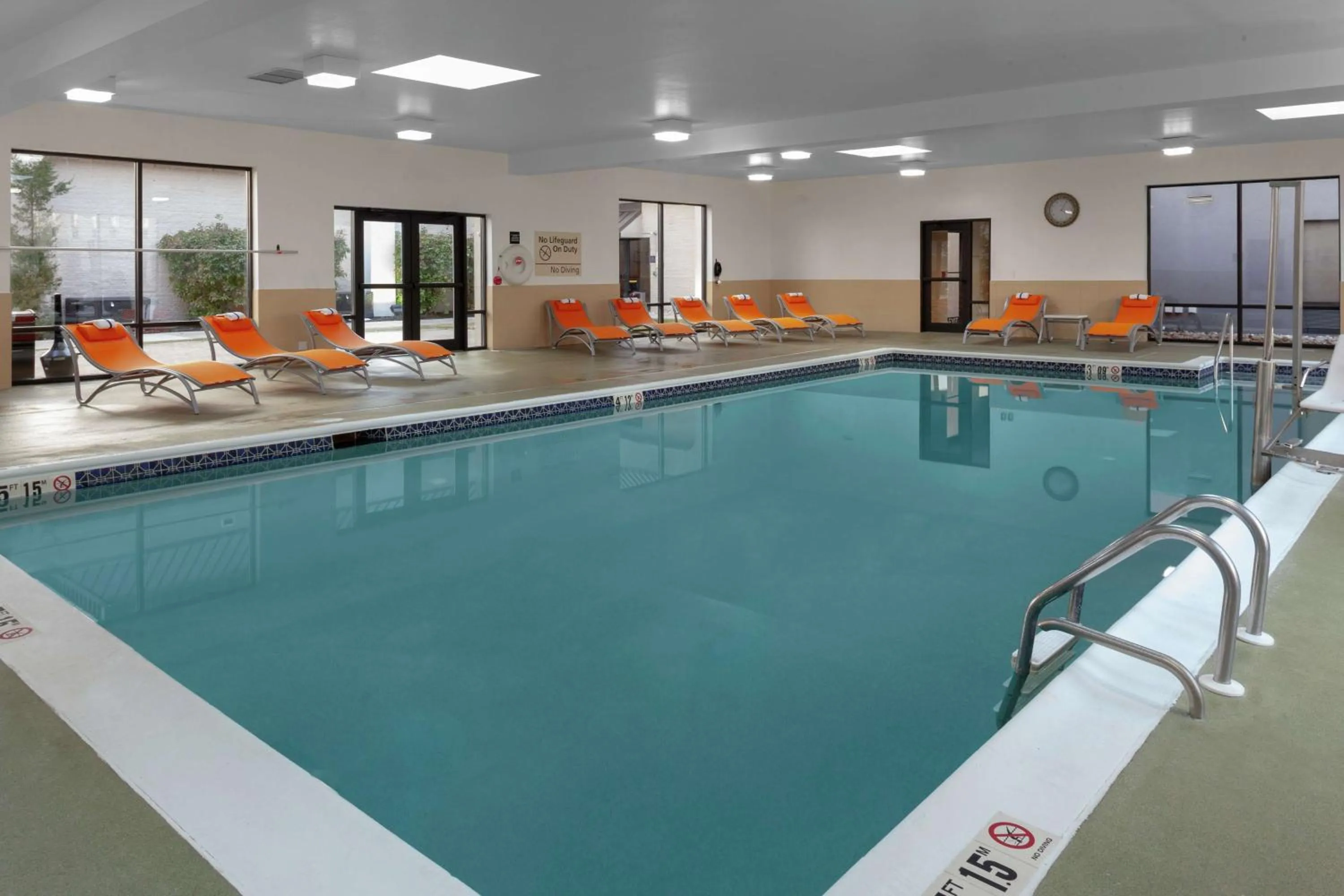 Pool view in Hampton Inn Woodbridge