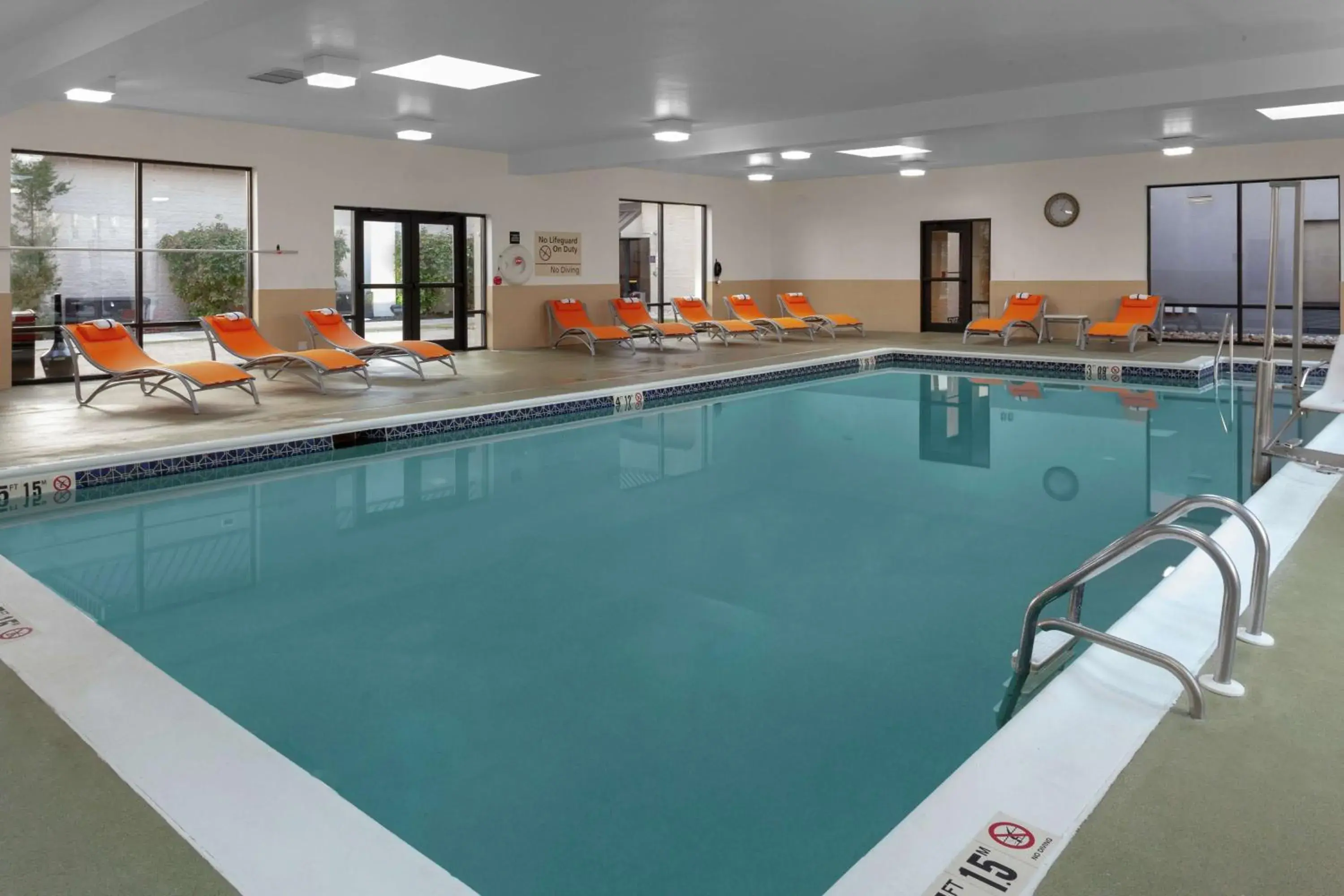 Pool view in Hampton Inn Woodbridge Pool view in Hampton Inn Woodbridge