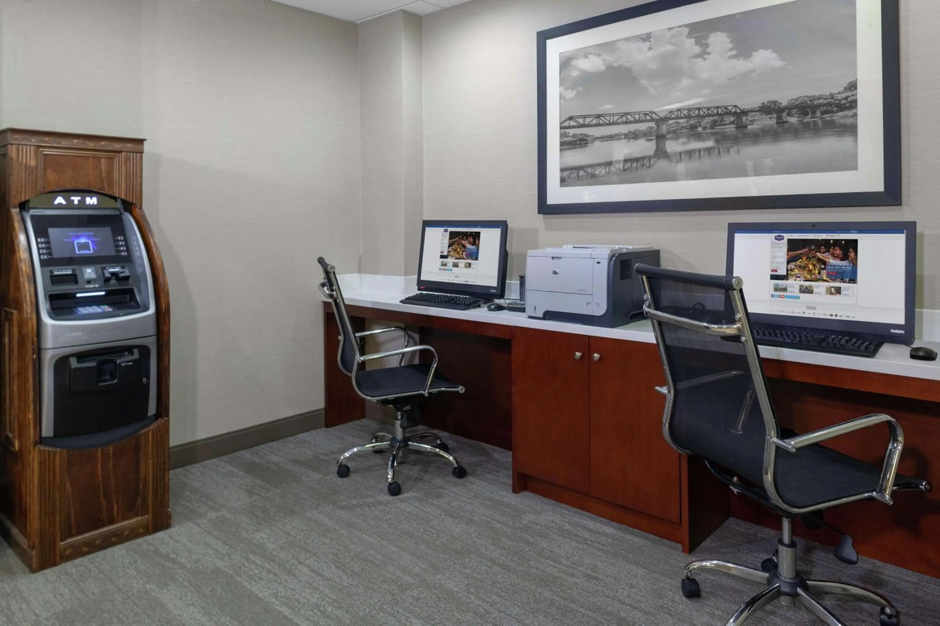 Lobby or reception in Hampton Inn Woodbridge