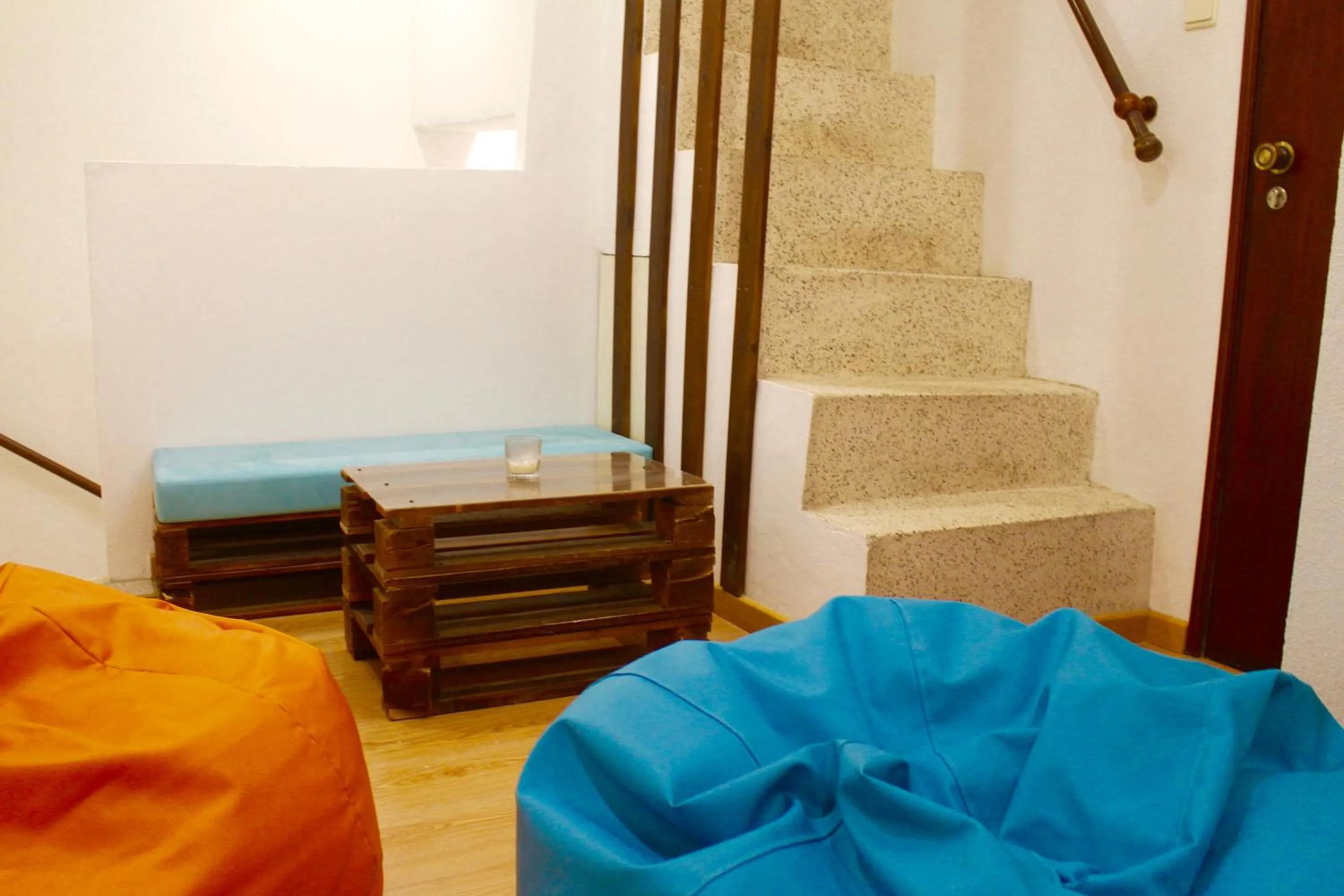 Living room in Douro Surf Hostel