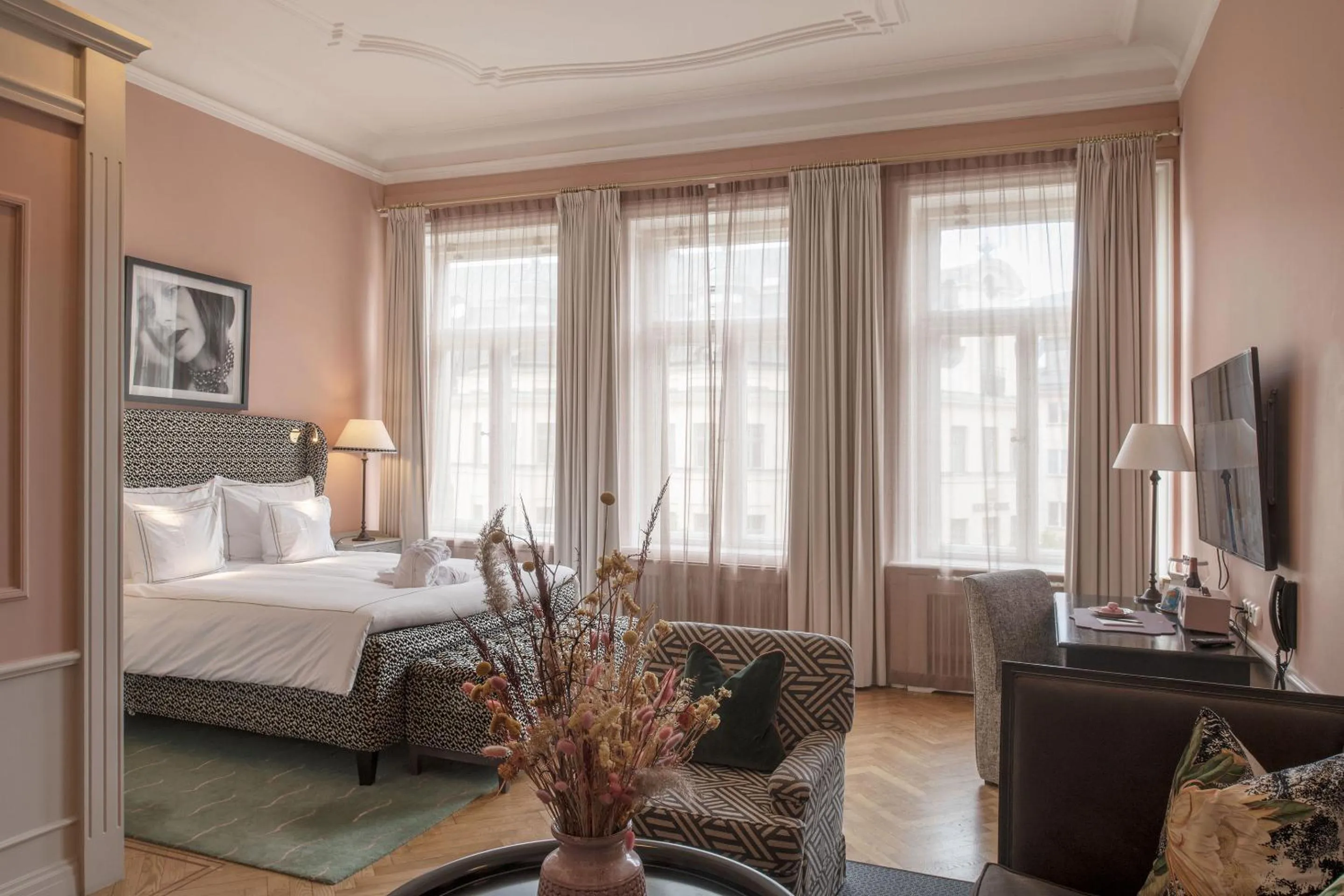 Bedroom, Bed in The Sparrow Hotel