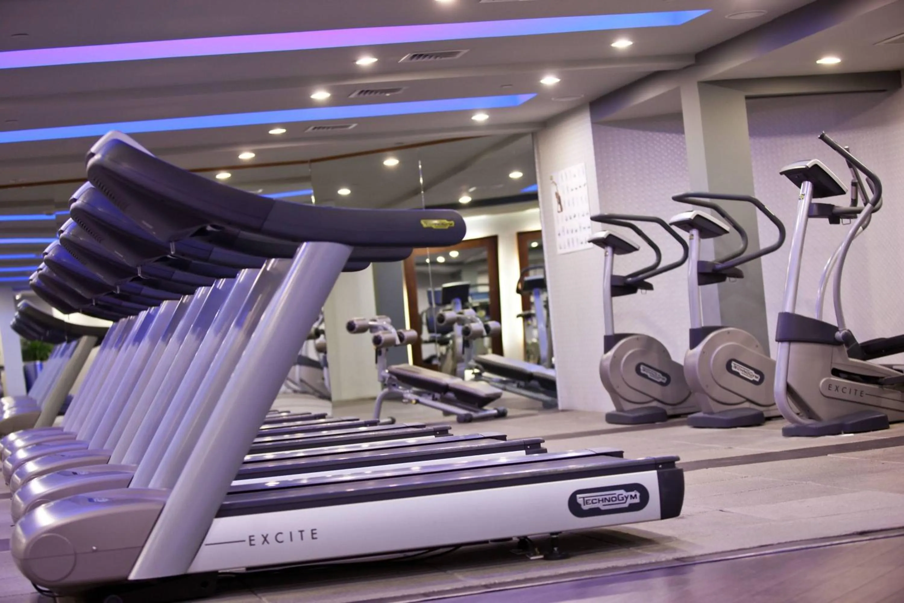 Fitness centre/facilities in Renaissance Wind Creek Aruba Resort