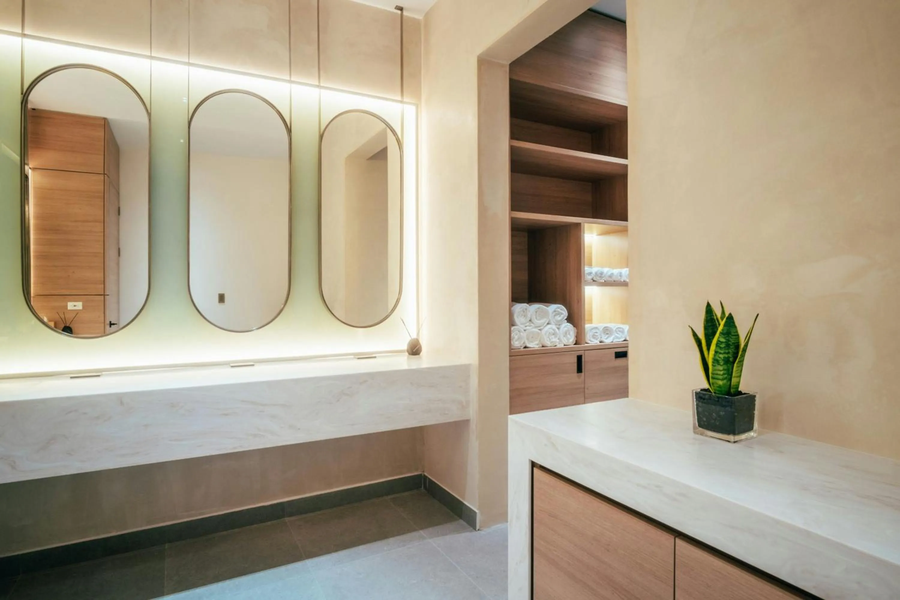 Fitness centre/facilities in Renaissance Wind Creek Aruba Resort