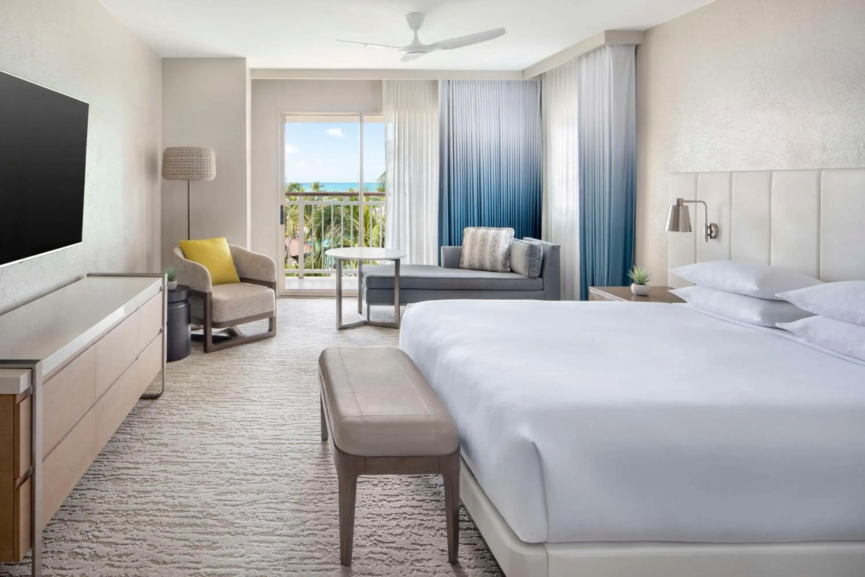 Bedroom, Bed in Hyatt Regency Aruba Resort & Casino Bedroom, Bed in Hyatt Regency Aruba Resort & Casino
