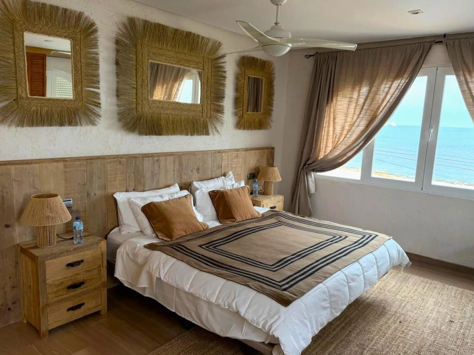 Deluxe Double Room with Sea View in Botanico Boutique Suites