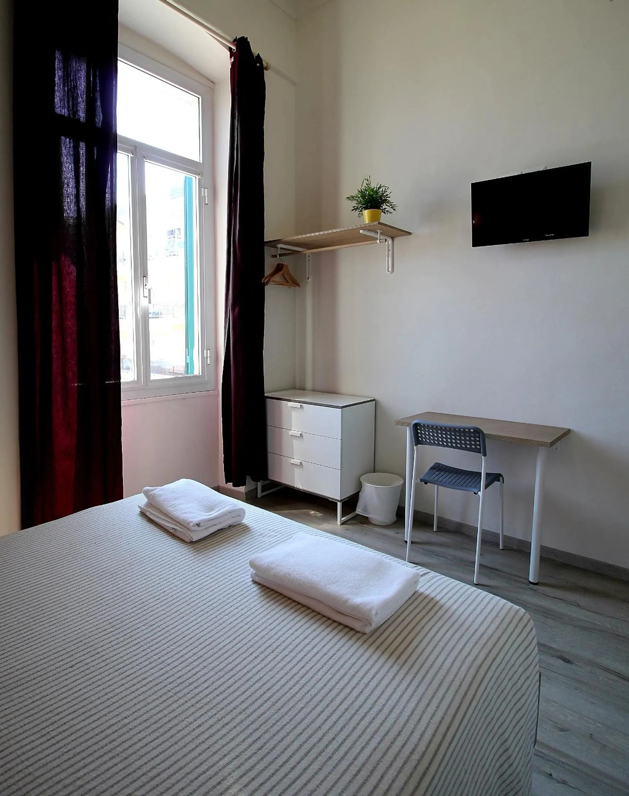 Area and facilities, Bed in Hotel Elandra