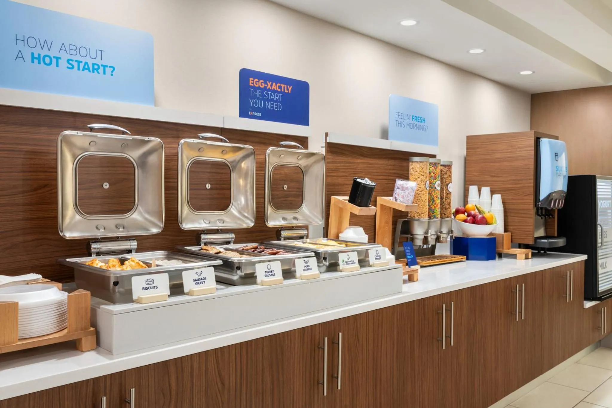 Breakfast in Holiday Inn Express Birmingham Irondale East by IHG