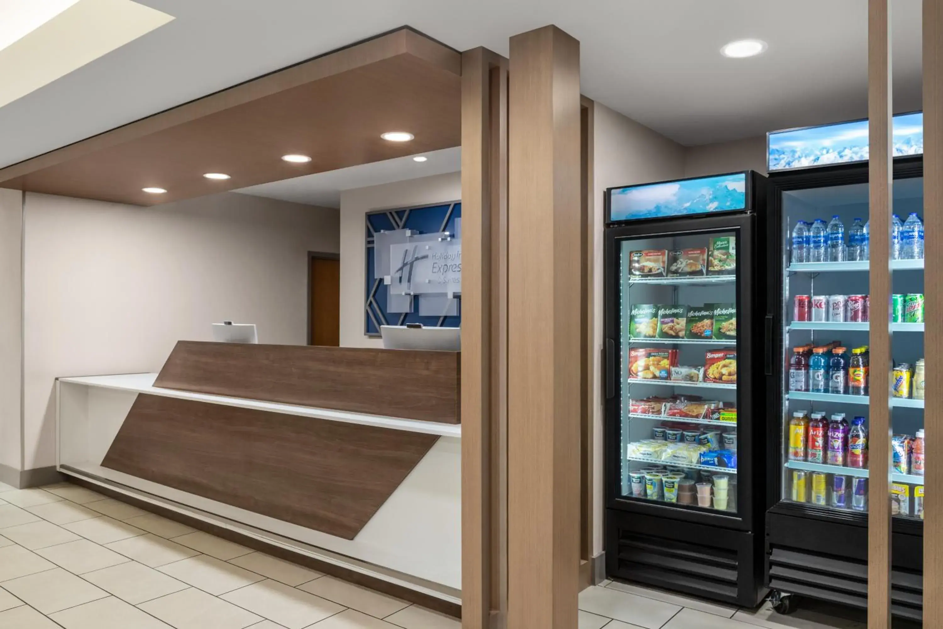 Lobby or reception in Holiday Inn Express Birmingham Irondale East by IHG Lobby or reception in Holiday Inn Express Birmingham Irondale East by IHG