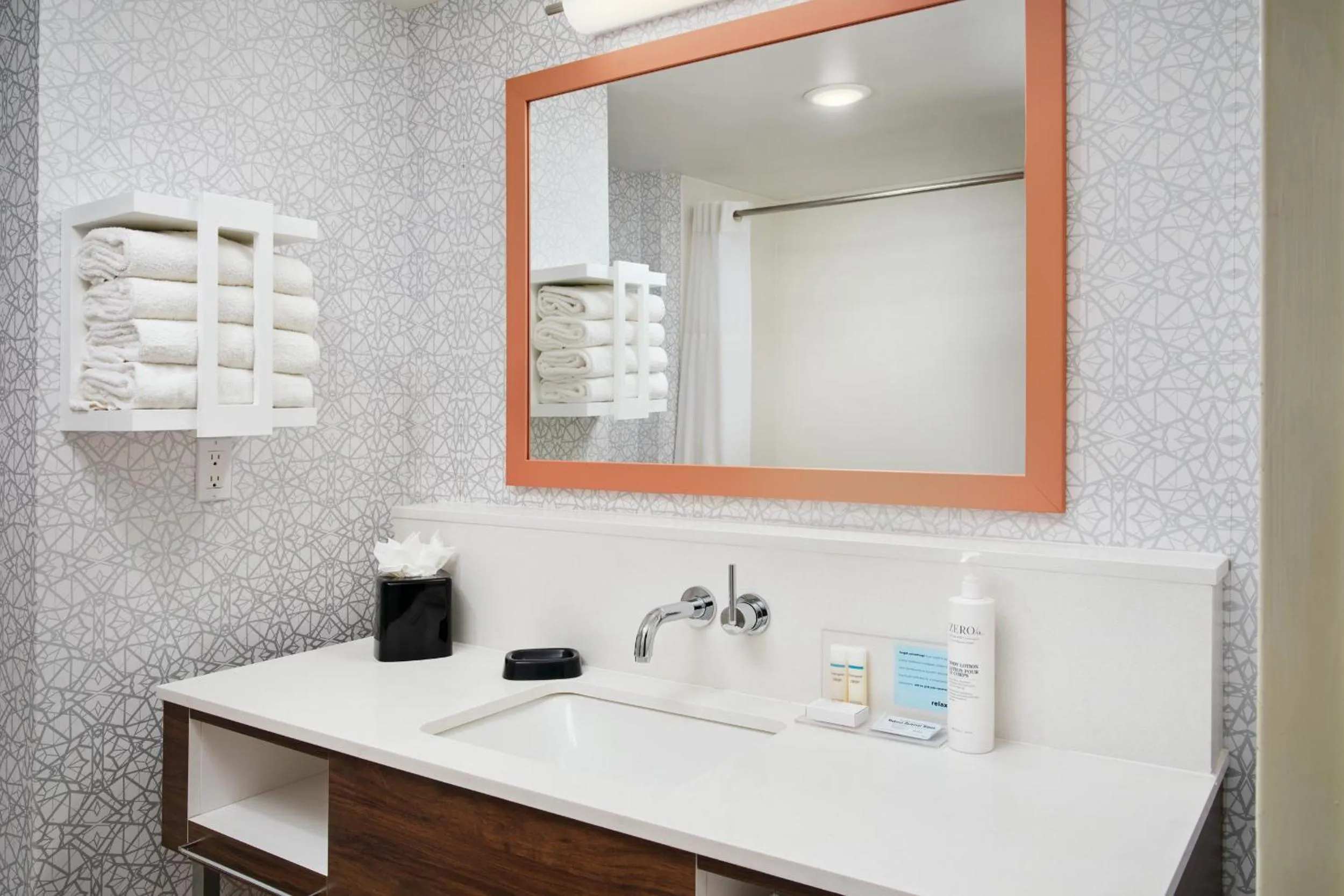 Bathroom in Hampton Inn Melbourne-Viera