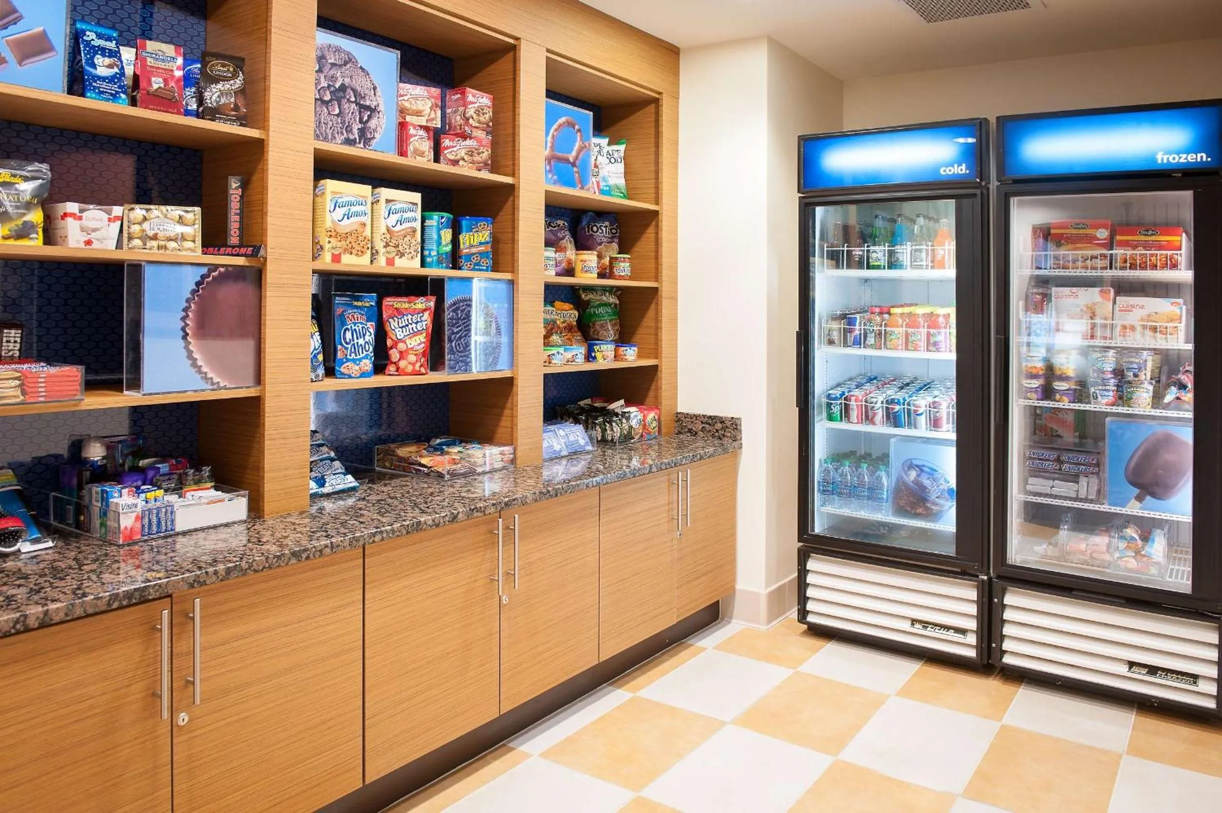 Restaurant/places to eat in Hampton Inn Pensacola-Airport