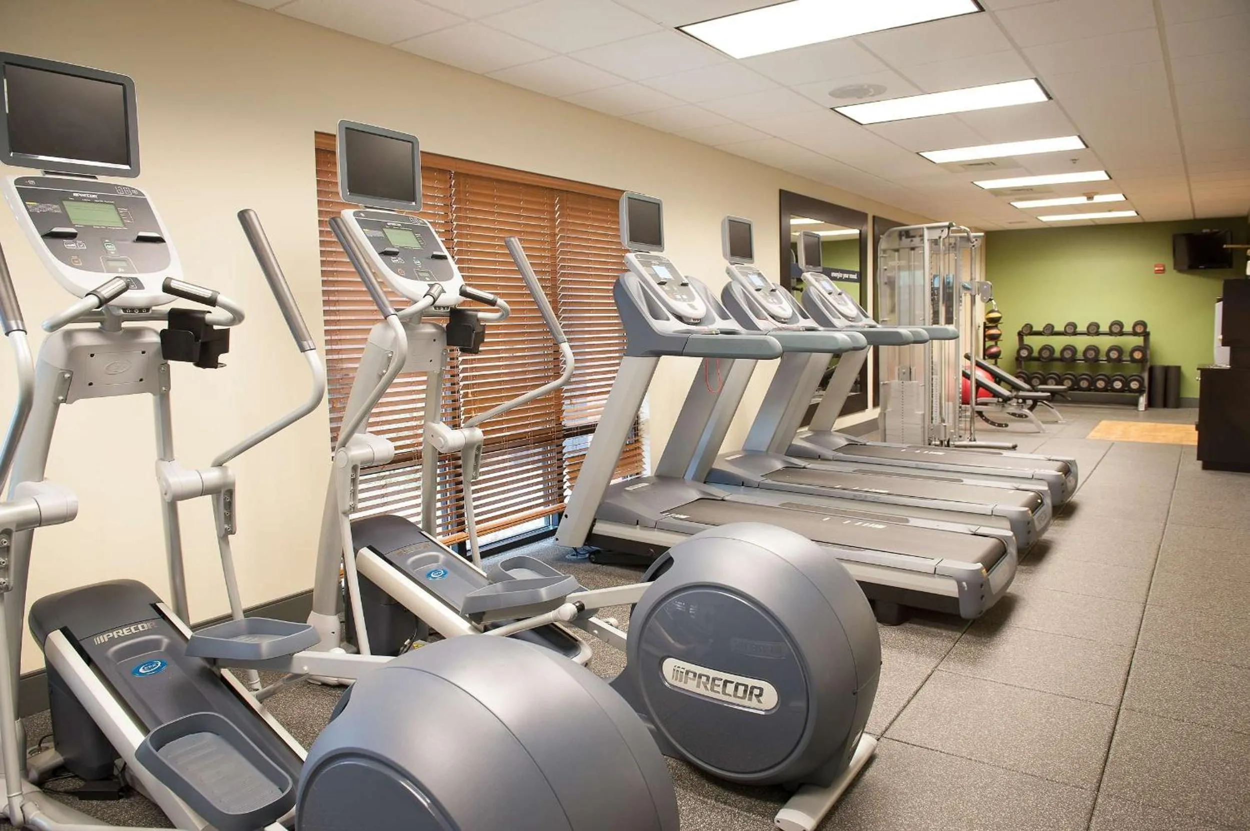 Fitness centre/facilities in Hampton Inn Pensacola-Airport