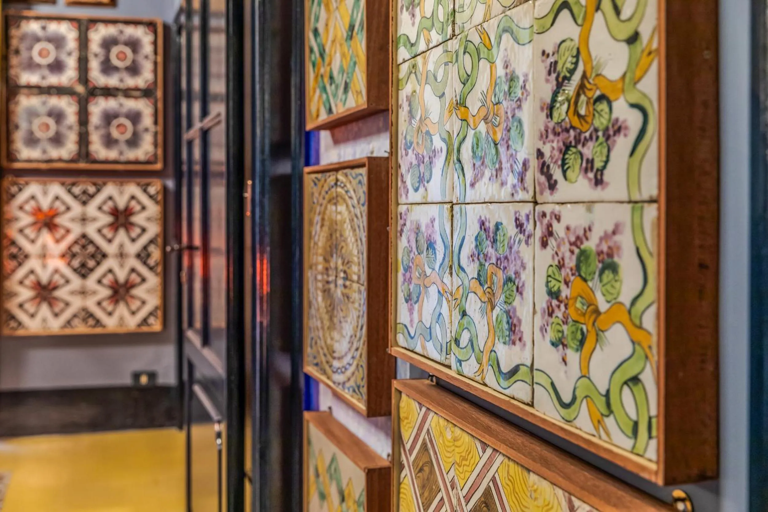 Decorative detail in Le Stanze al Genio di Darlon