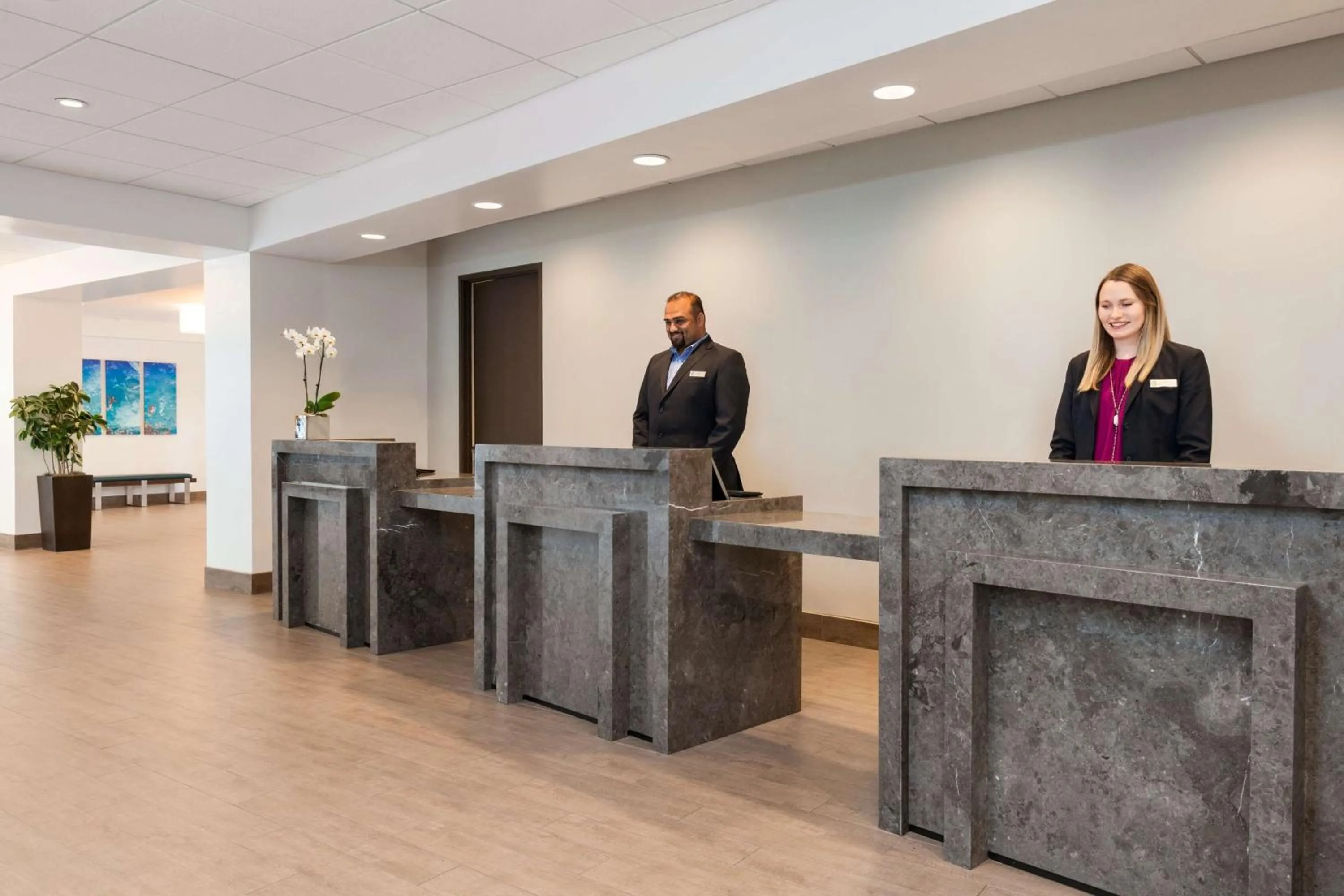 Lobby or reception in Embassy Suites San Luis Obispo