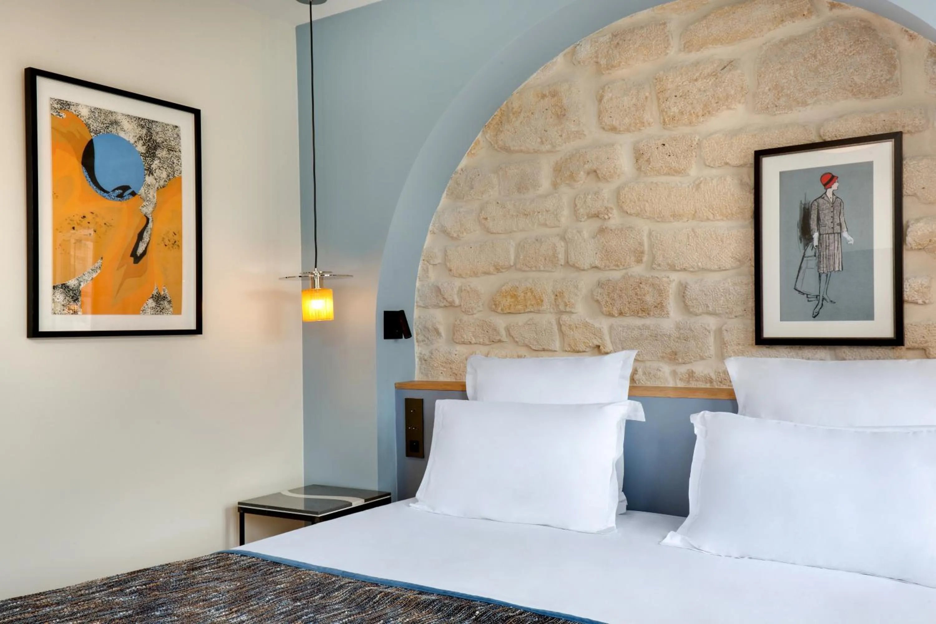 Bed in Les Rives de Notre-Dame