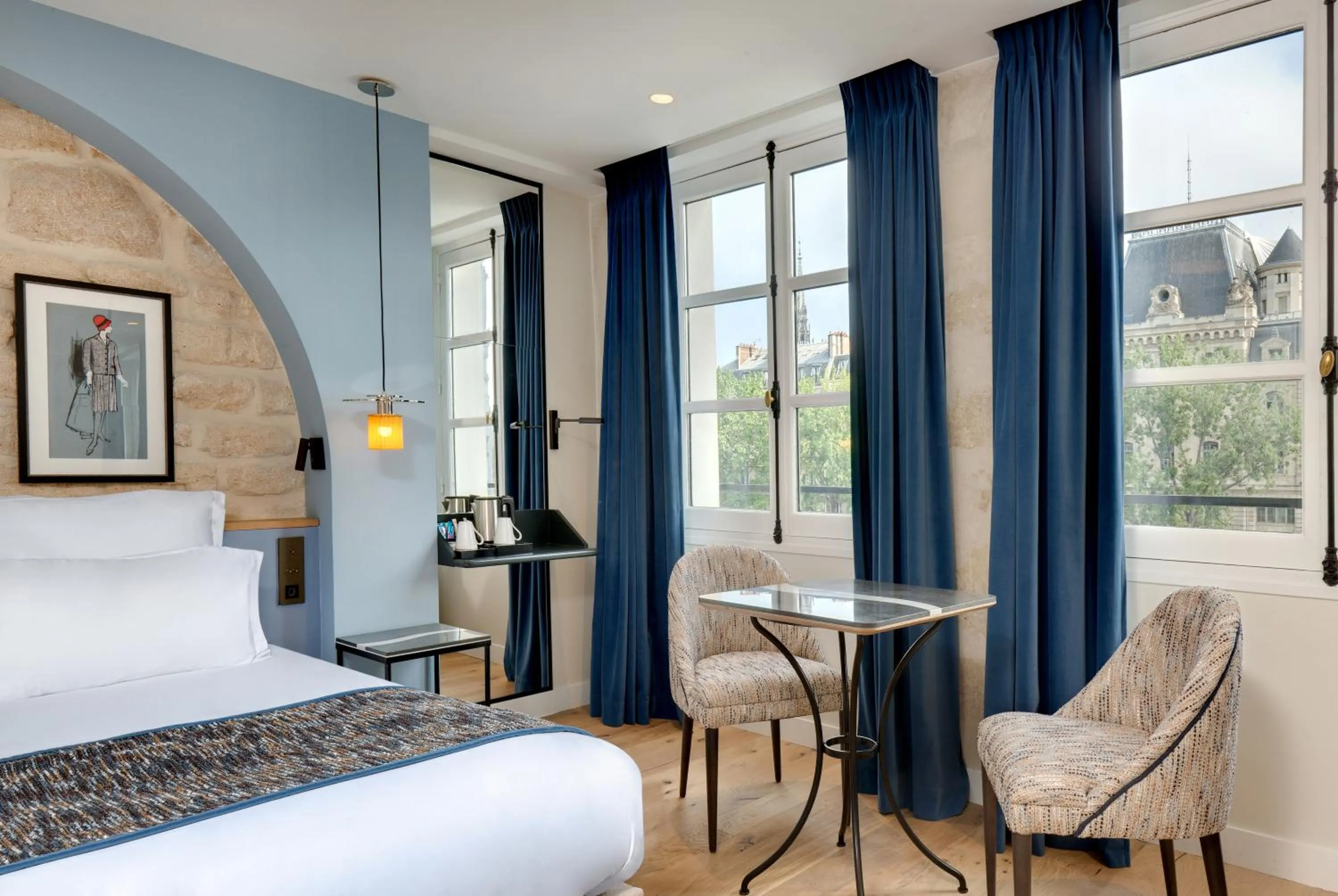 Bed in Les Rives de Notre-Dame