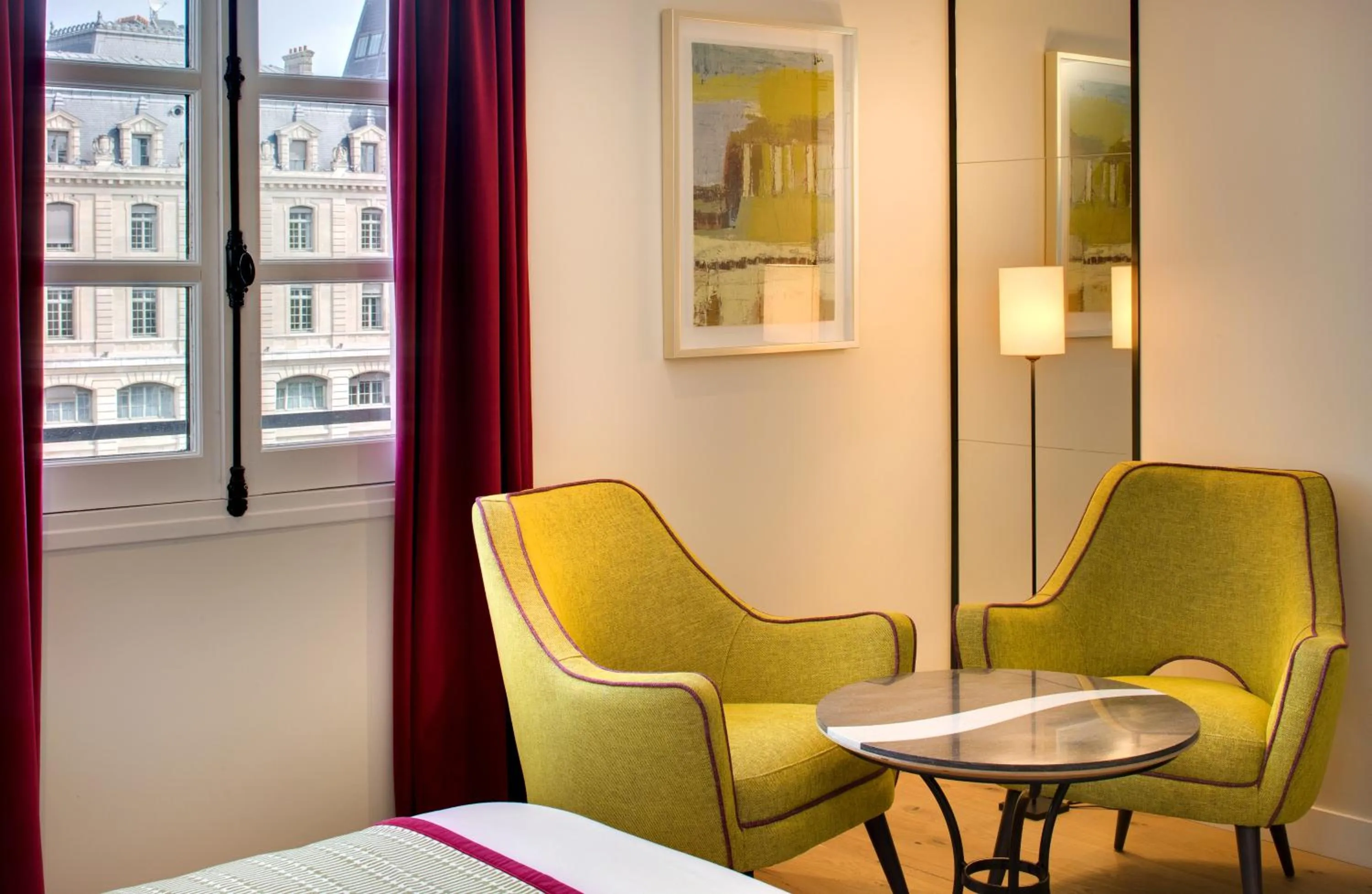 Seating area in Les Rives de Notre-Dame