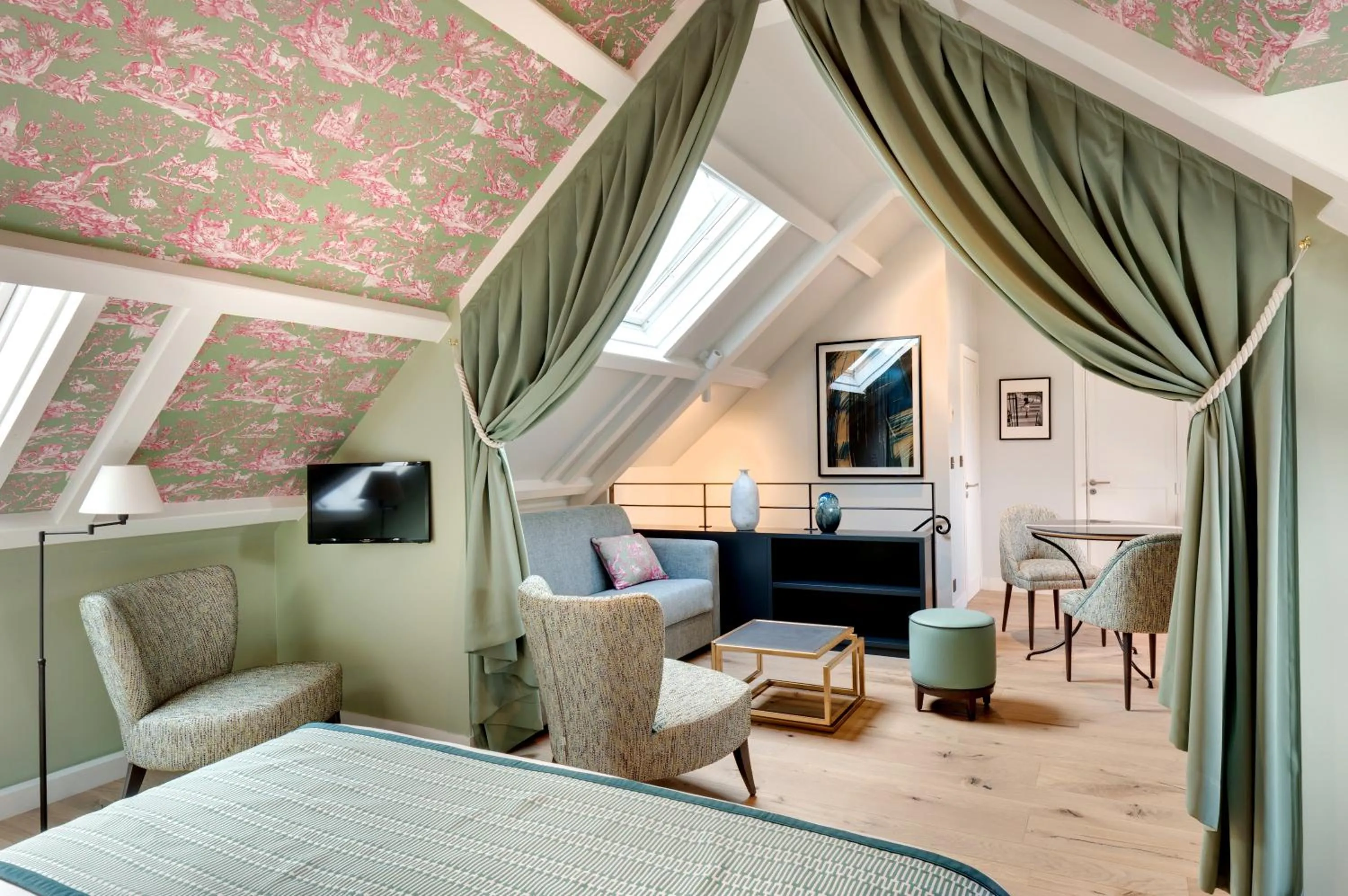 Bed in Les Rives de Notre-Dame