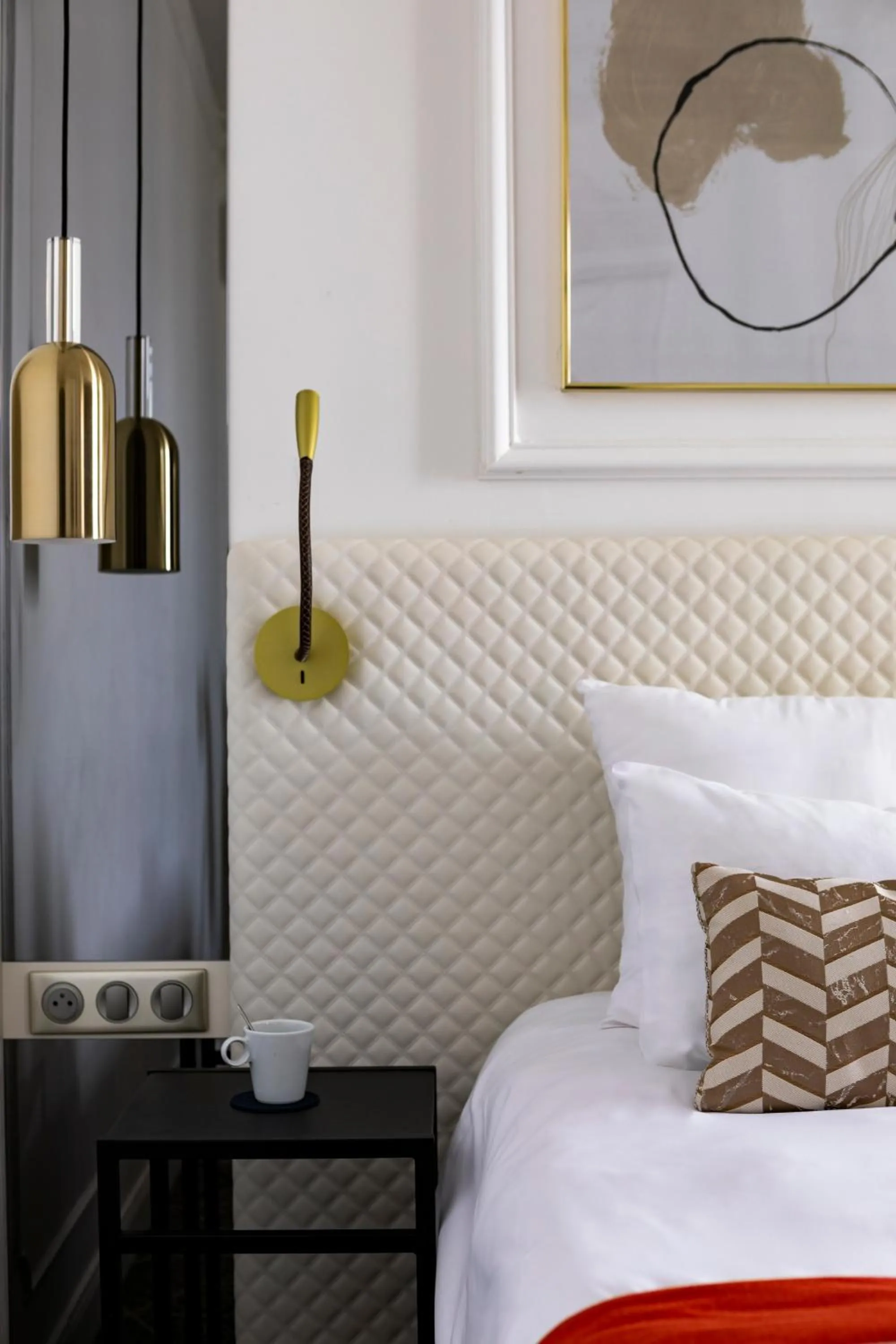 Bed in Oceania Hôtel d'Anjou Angers