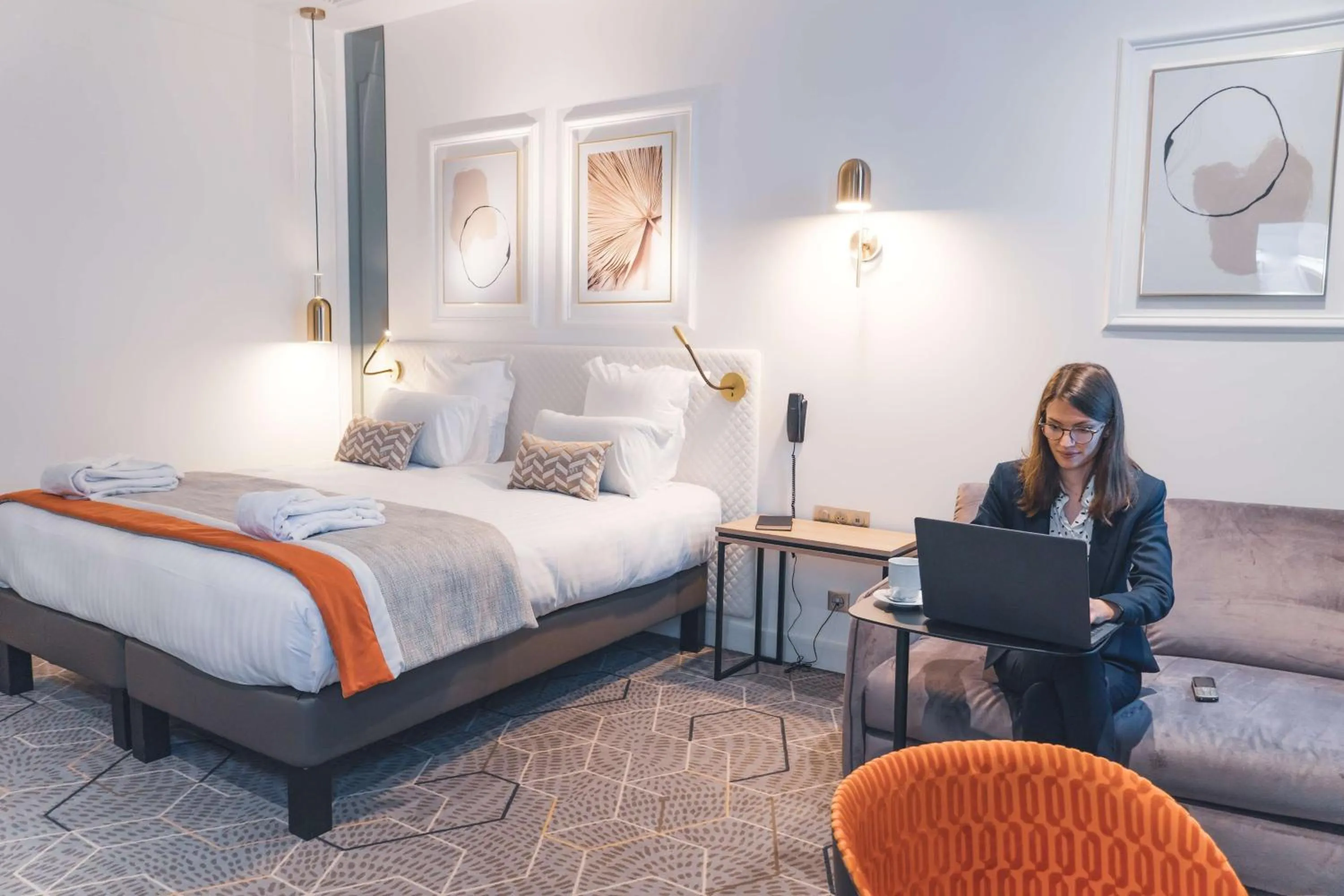 Photo of the whole room, Bed in Oceania Hôtel d'Anjou Angers