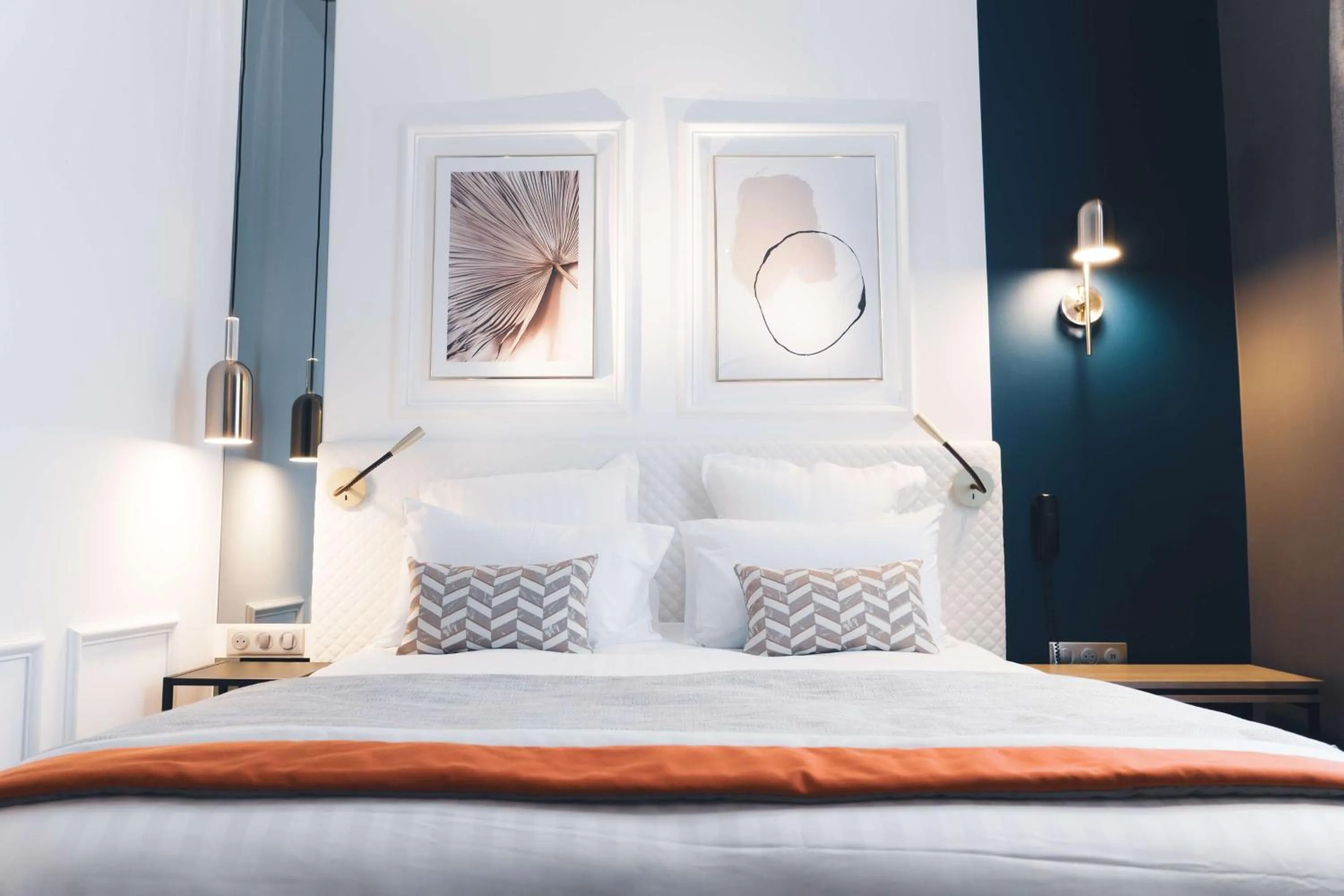 Bed in Oceania Hôtel d'Anjou Angers