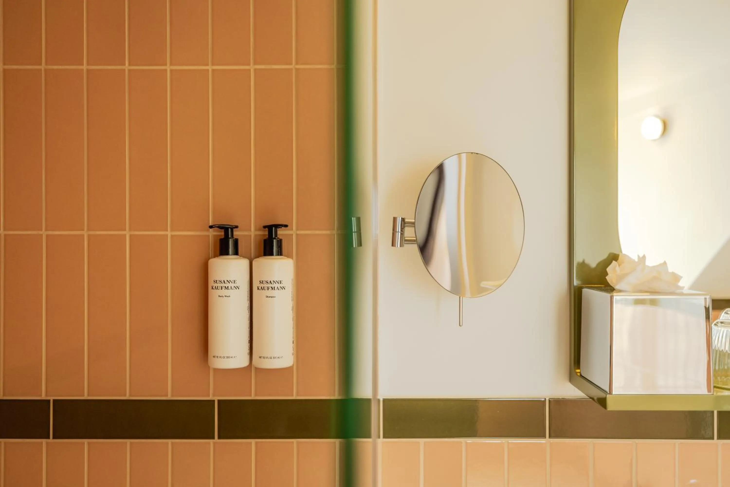 Bathroom in SALVIA Paris