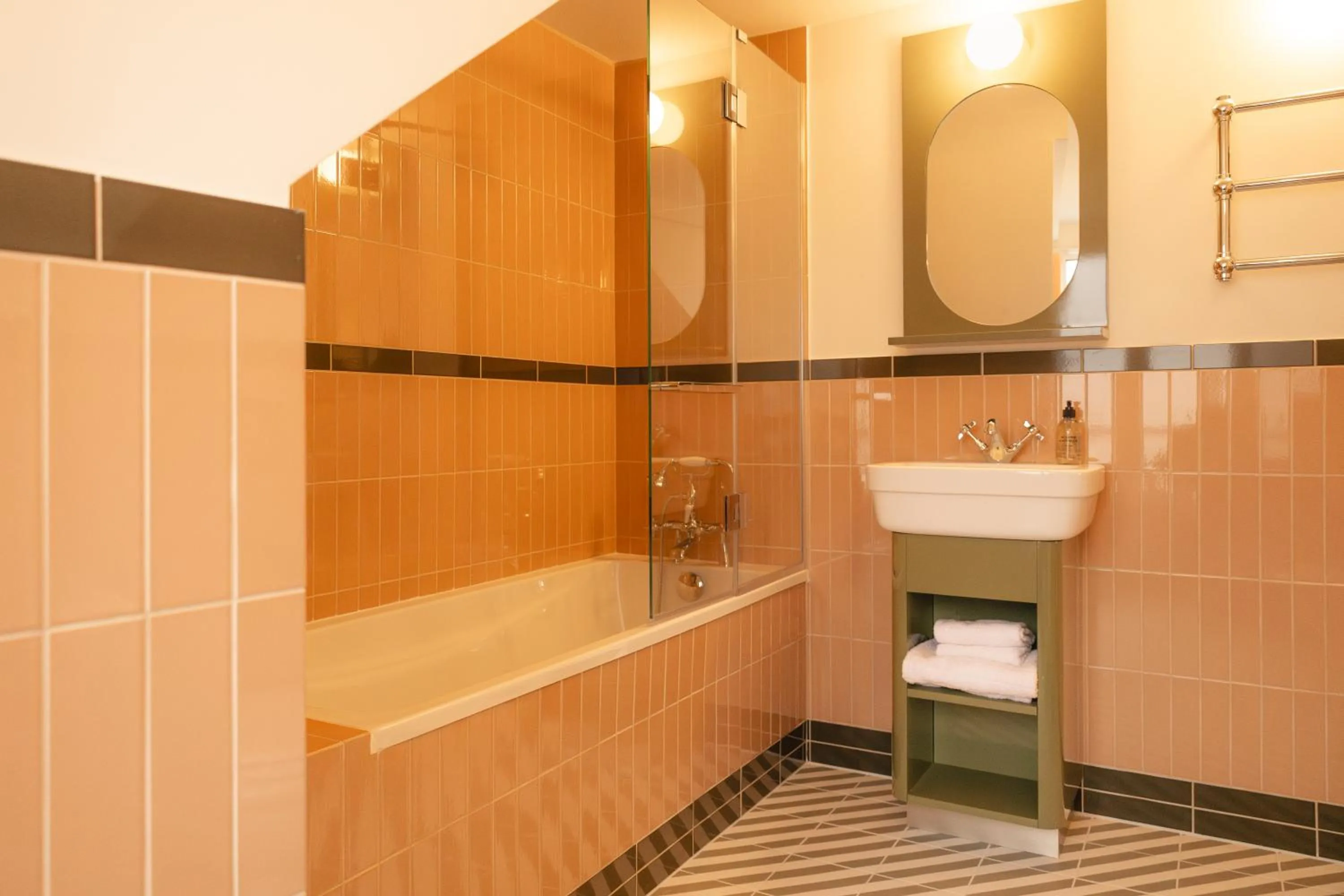 Bathroom in SALVIA Paris