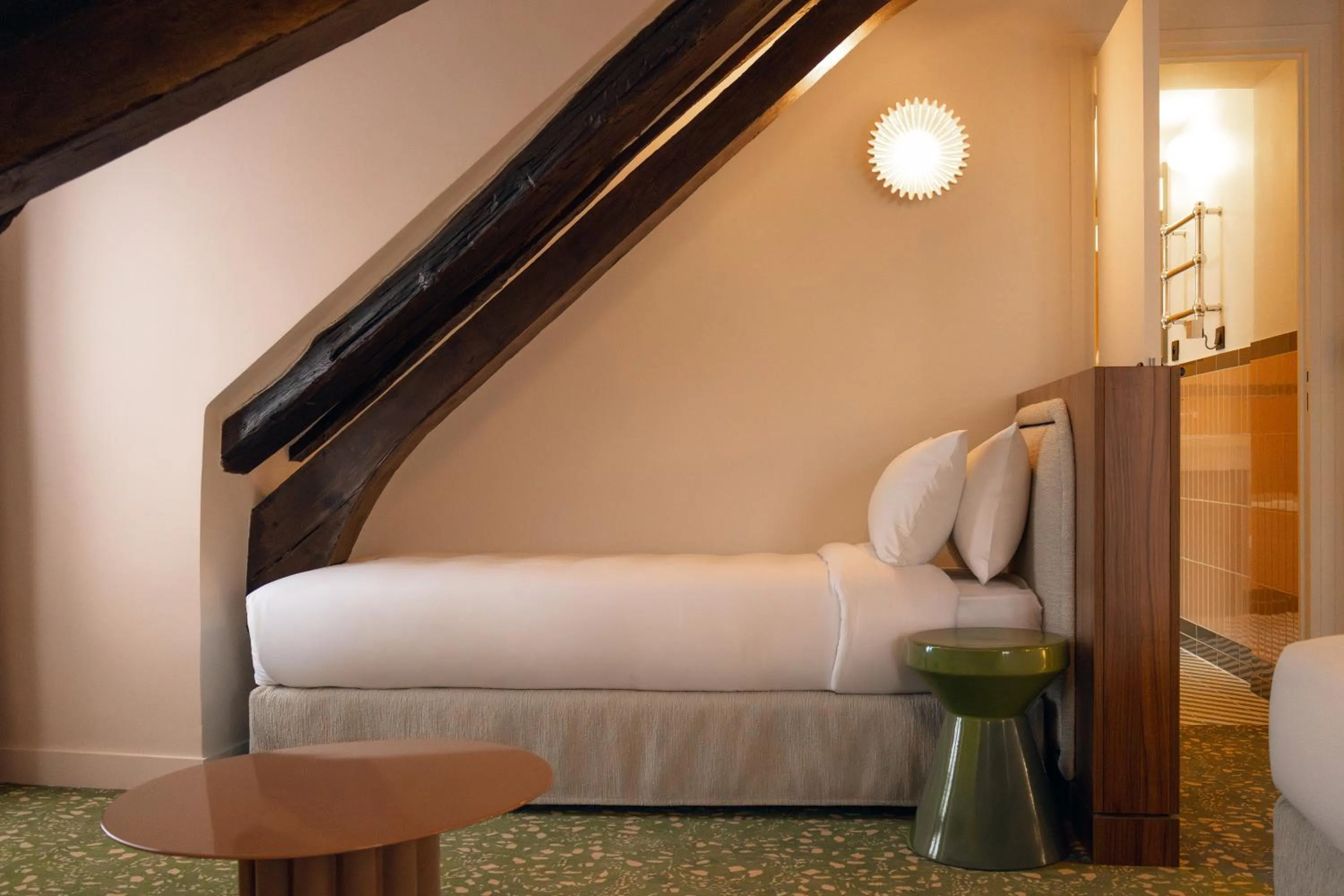 Bedroom, Bed in SALVIA Paris