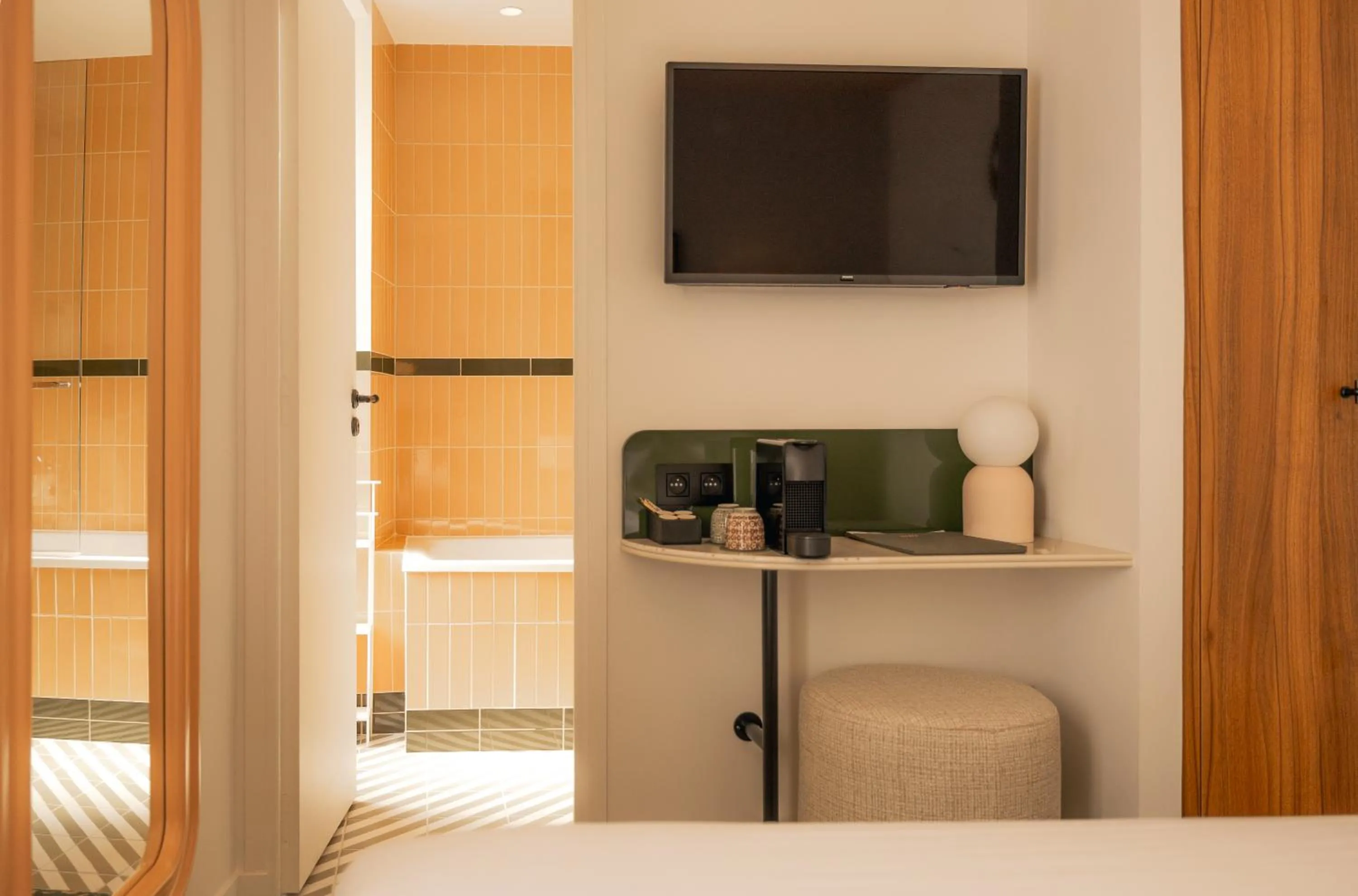 Coffee/tea facilities, Bed in SALVIA Paris