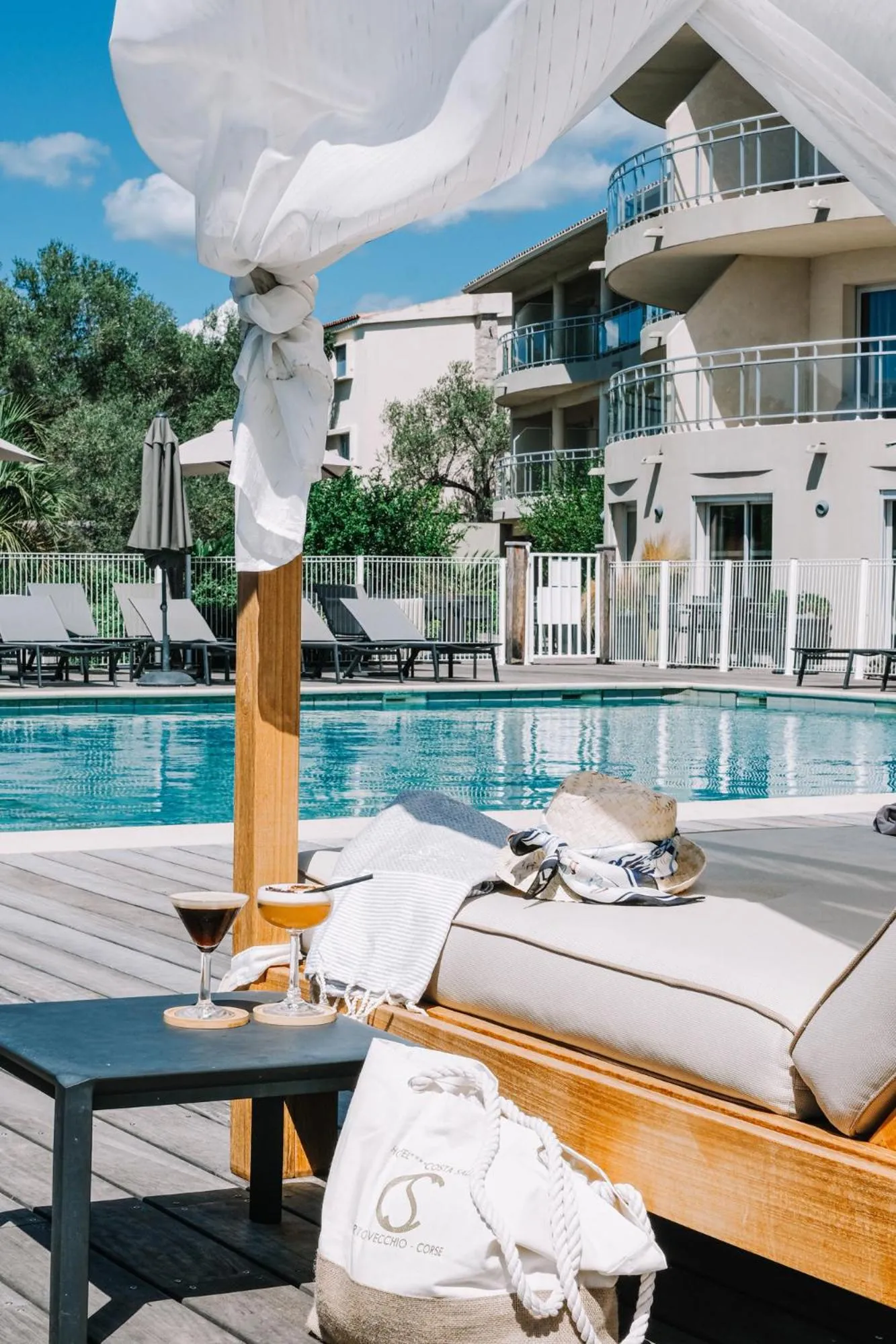 Swimming pool in Hotel Costa Salina