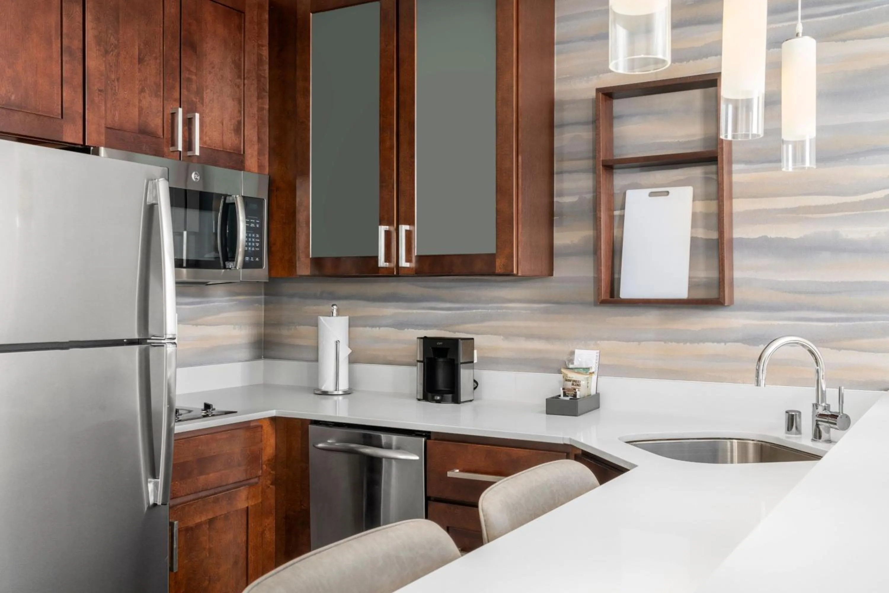 Kitchen or kitchenette in Residence Inn by Marriott Milwaukee West