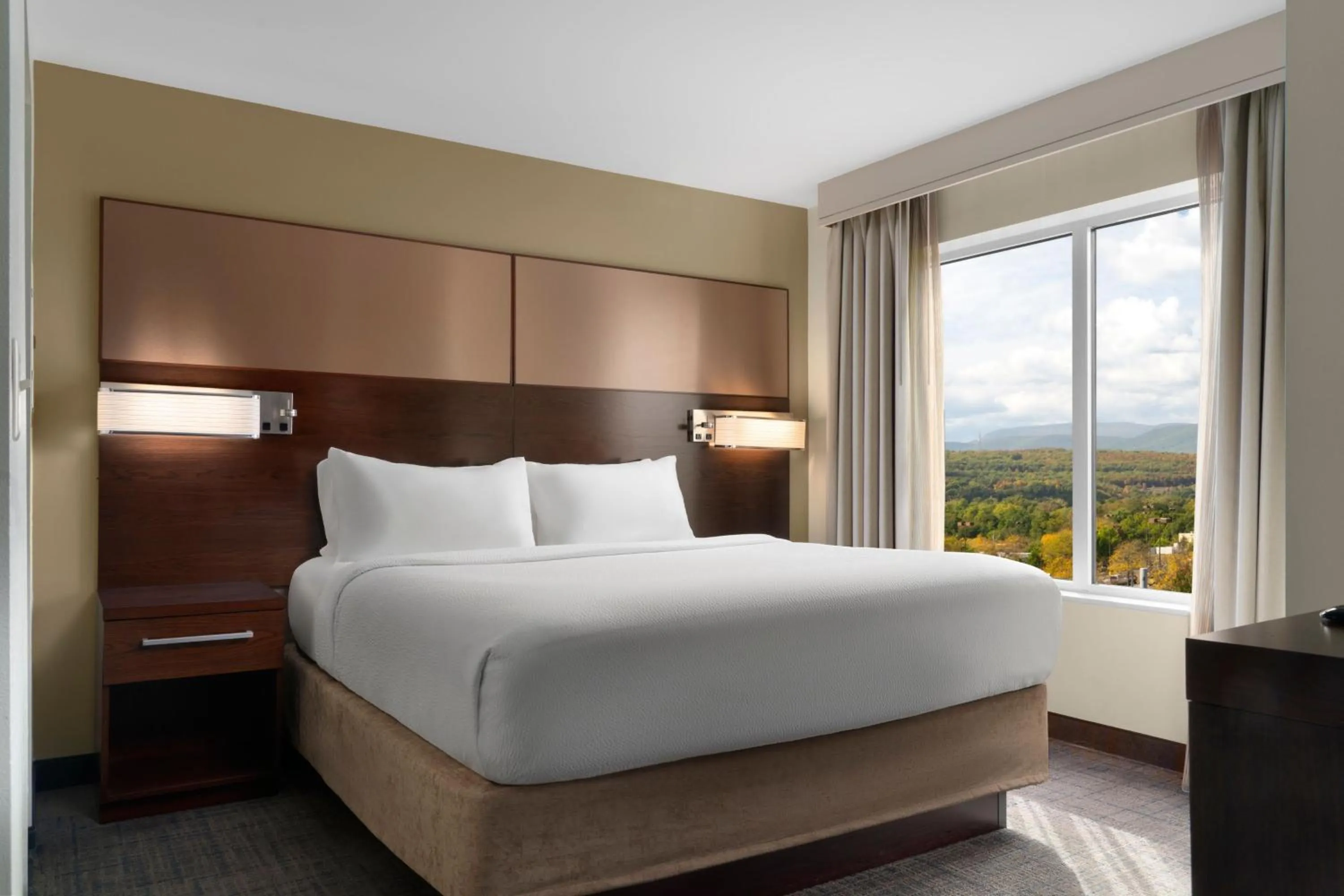 Bedroom, Bed in Residence Inn by Marriott Kingston