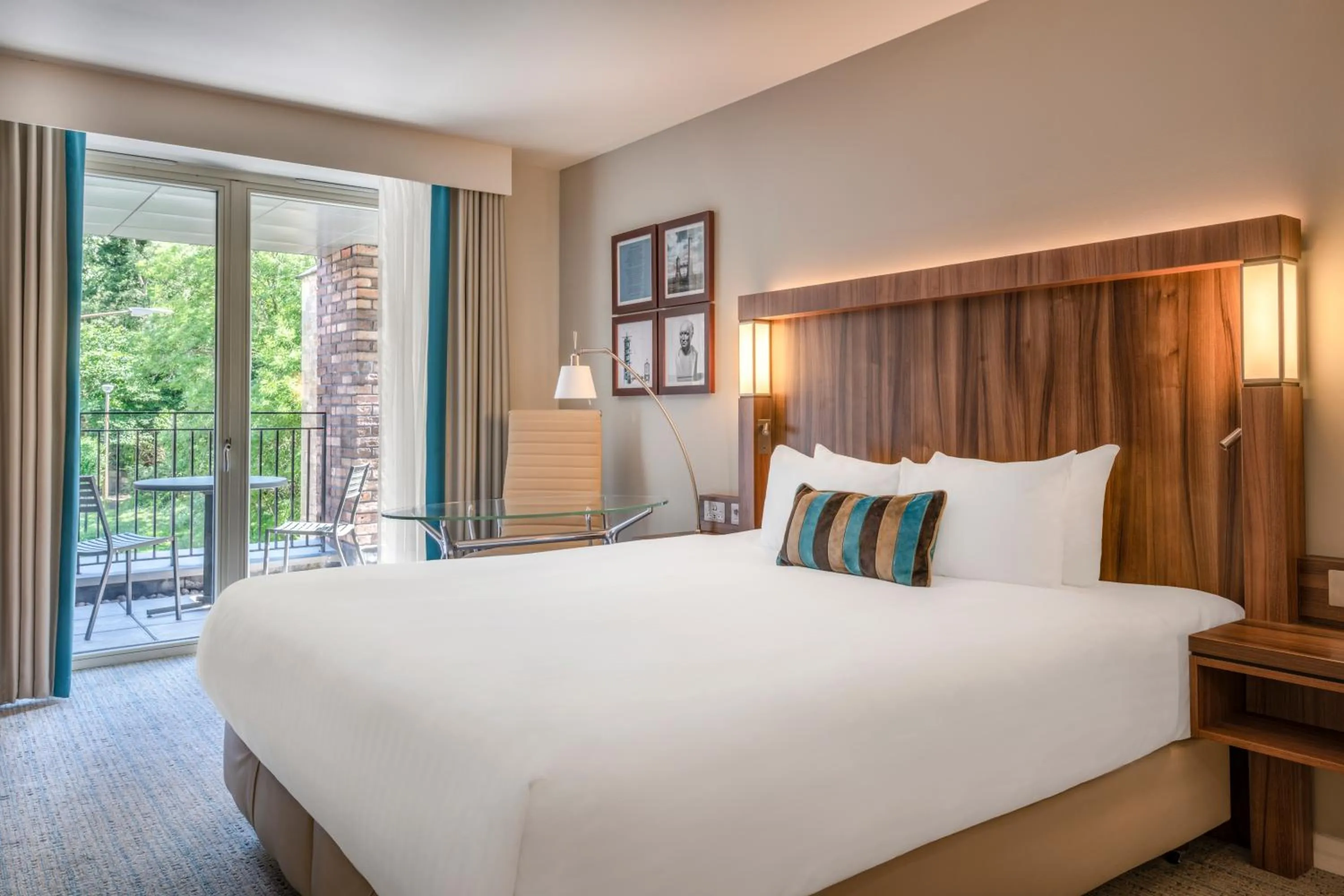 Bedroom, Bed in Courtyard by Marriott Edinburgh