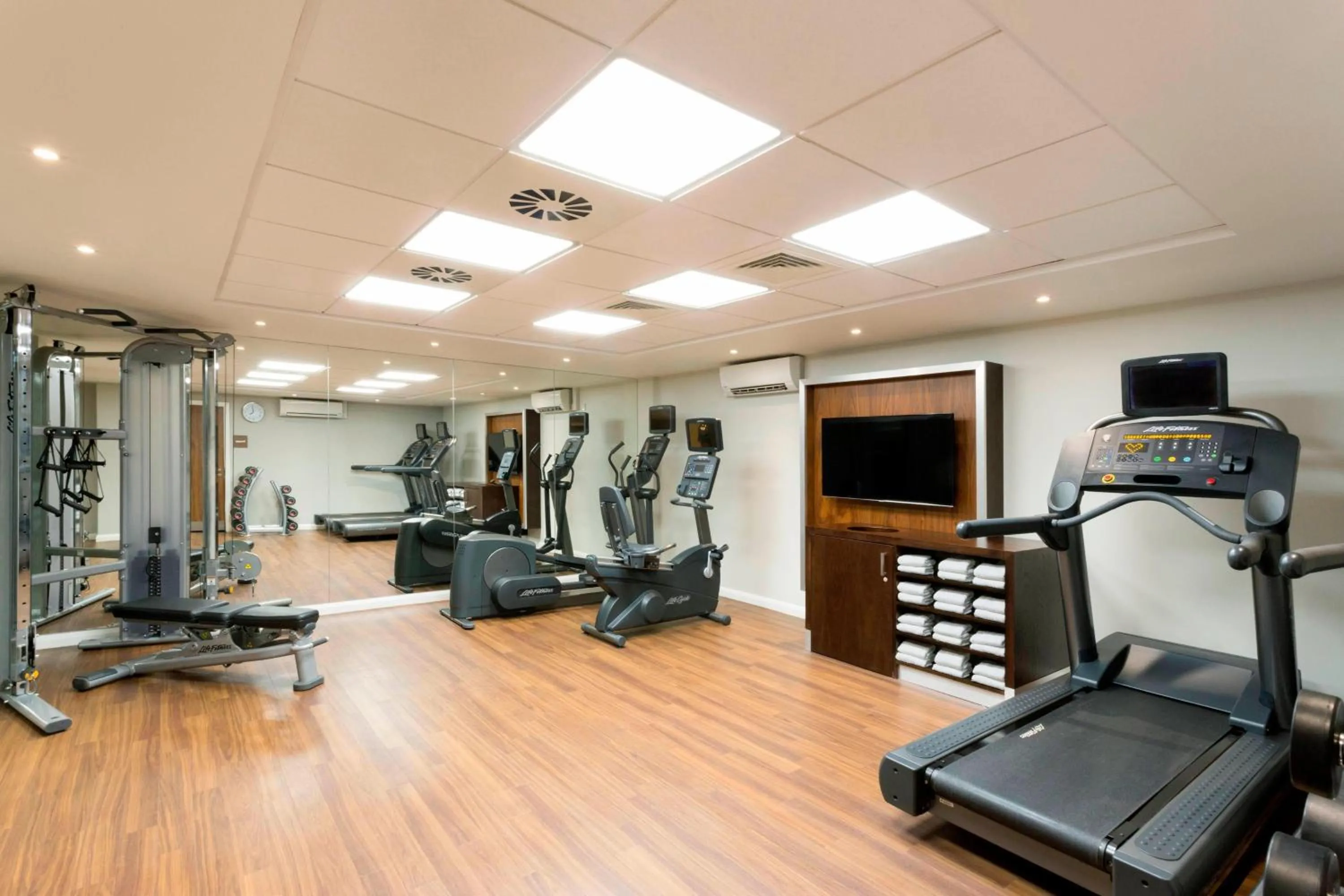 Fitness centre/facilities in Courtyard by Marriott Edinburgh