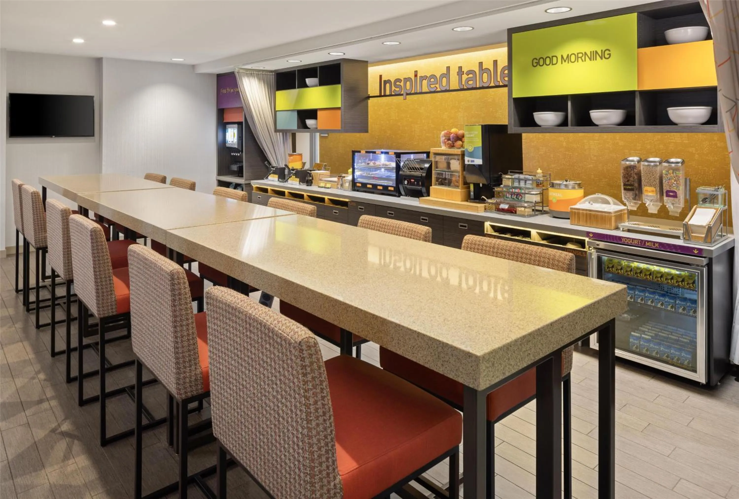 Breakfast in Home2 Suites by Hilton Roseville Minneapolis