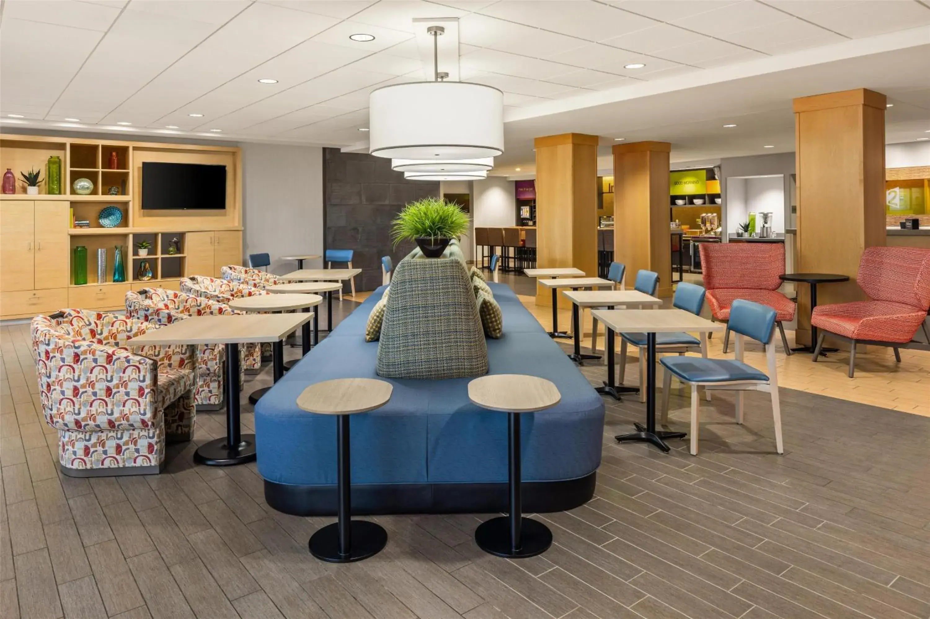 Lobby or reception in Home2 Suites by Hilton Roseville Minneapolis Lobby or reception in Home2 Suites by Hilton Roseville Minneapolis