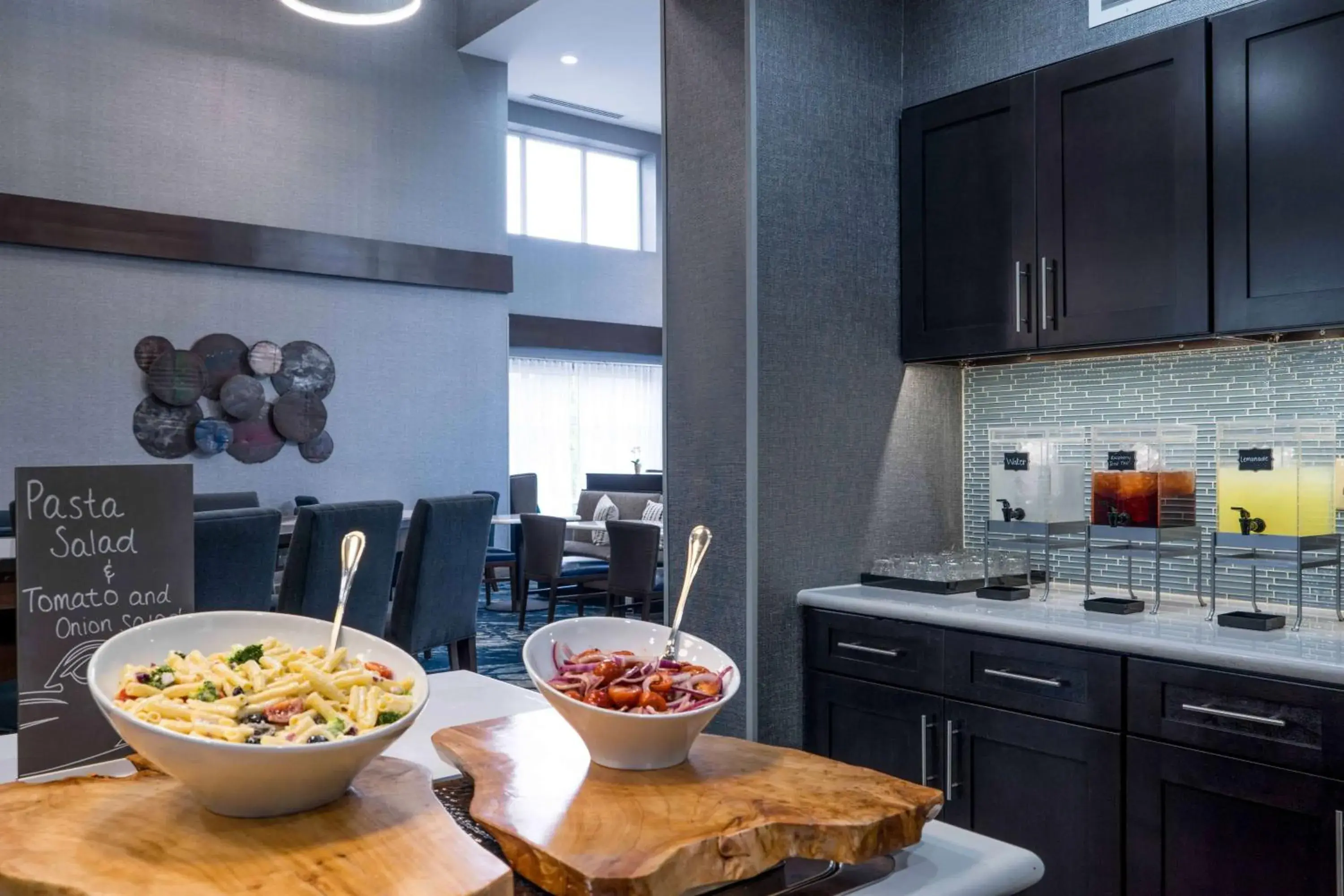 Restaurant/places to eat in Homewood Suites by Hilton Philadelphia Plymouth Meeting Restaurant/places to eat in Homewood Suites by Hilton Philadelphia Plymouth Meeting