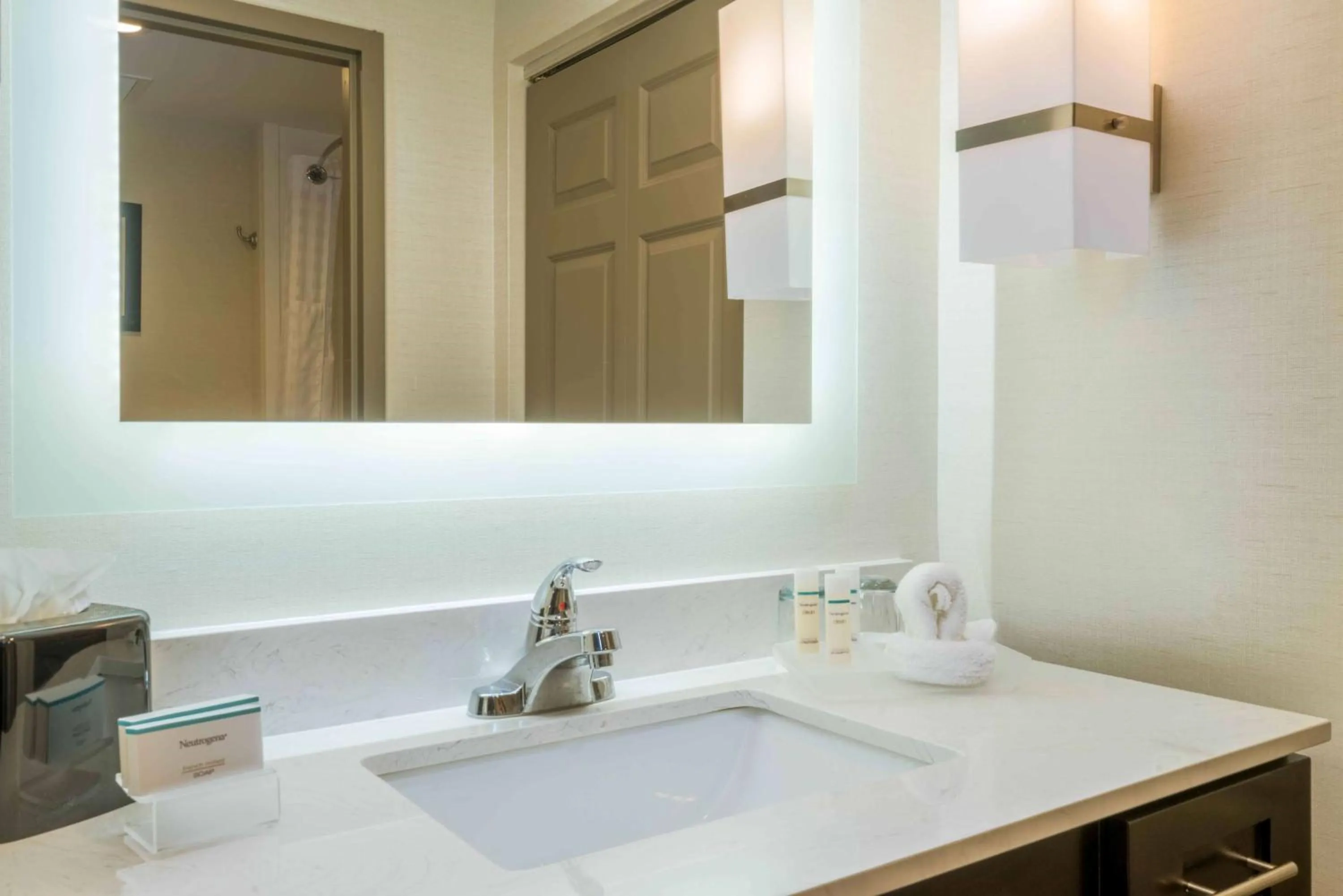 Bathroom in Homewood Suites by Hilton Philadelphia Plymouth Meeting