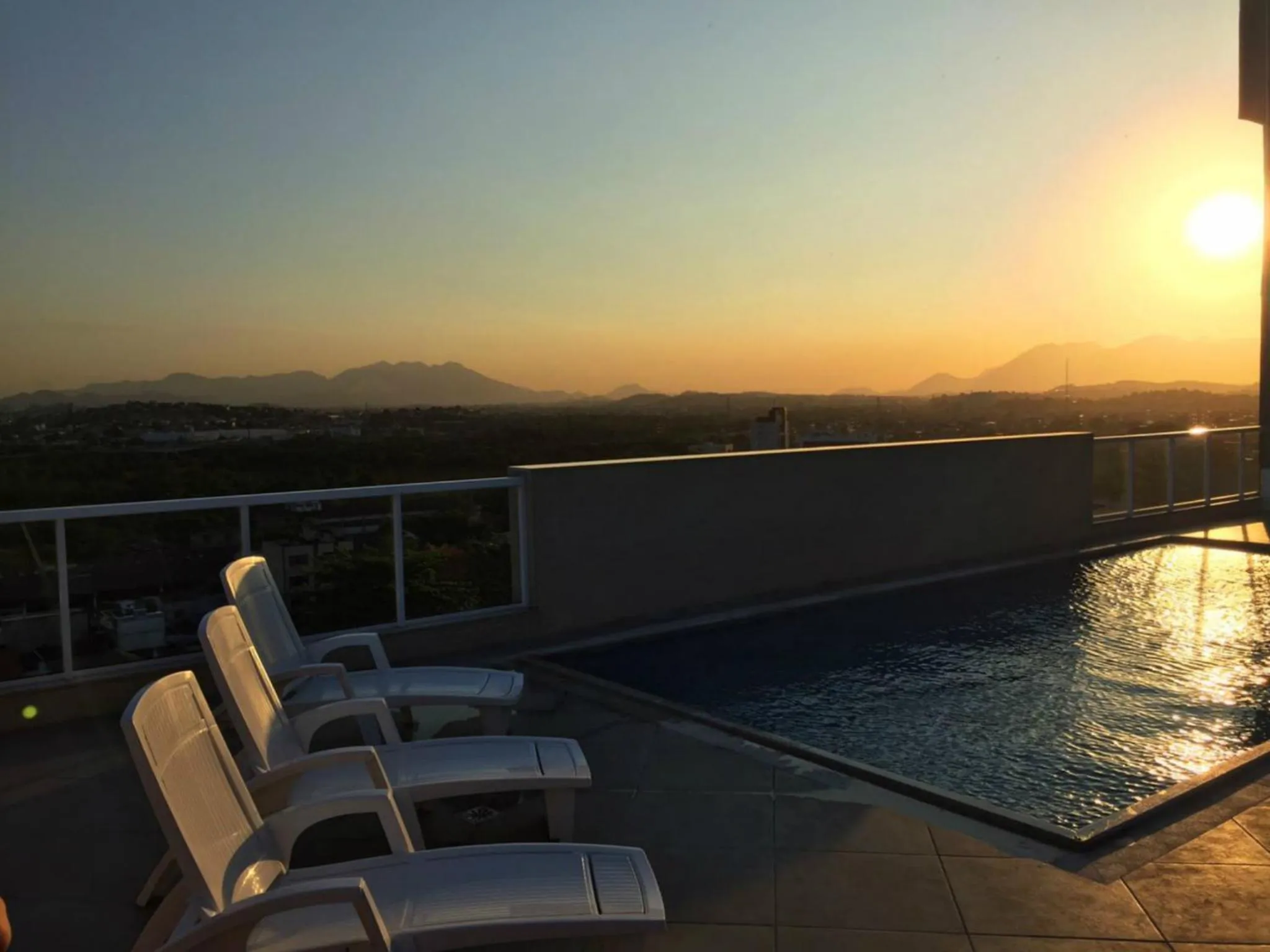 Spring in Mont Blanc Suites Duque de Caxias